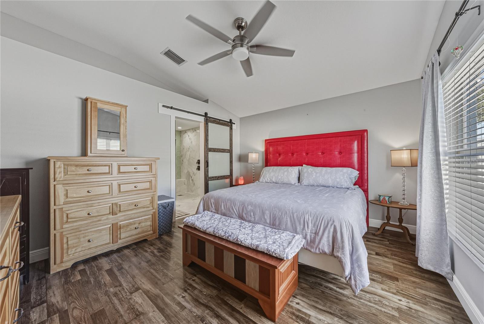 Image 25 of 84 For 5132 Quadrangle Court