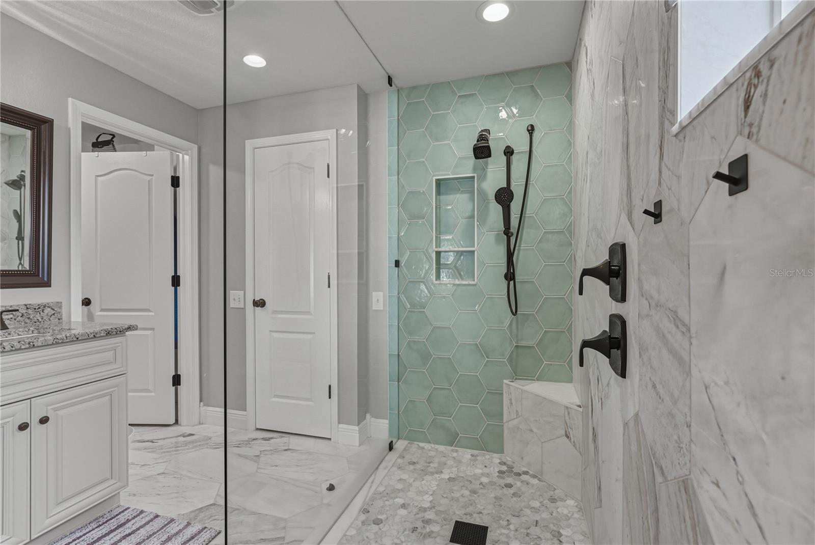 Image 32 of 84 For 5132 Quadrangle Court