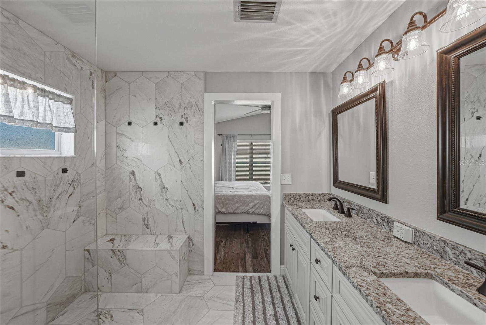 Image 35 of 84 For 5132 Quadrangle Court