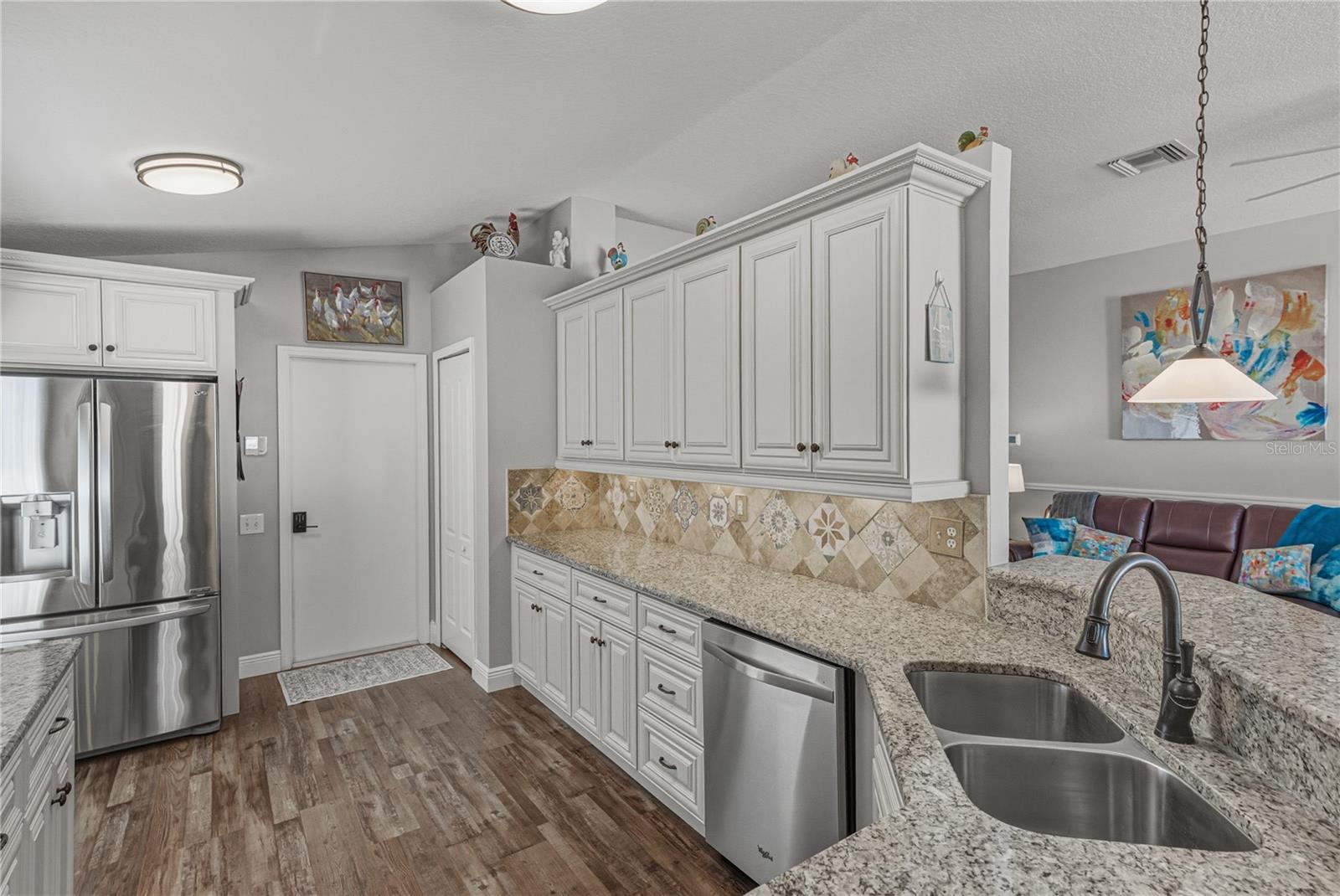 Image 8 of 84 For 5132 Quadrangle Court