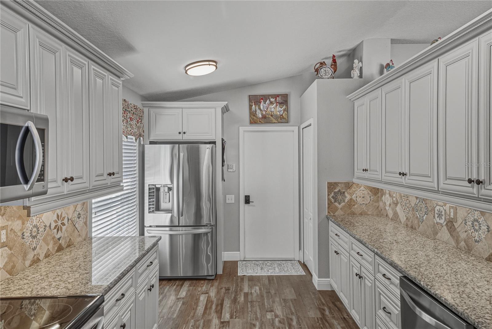 Image 9 of 84 For 5132 Quadrangle Court