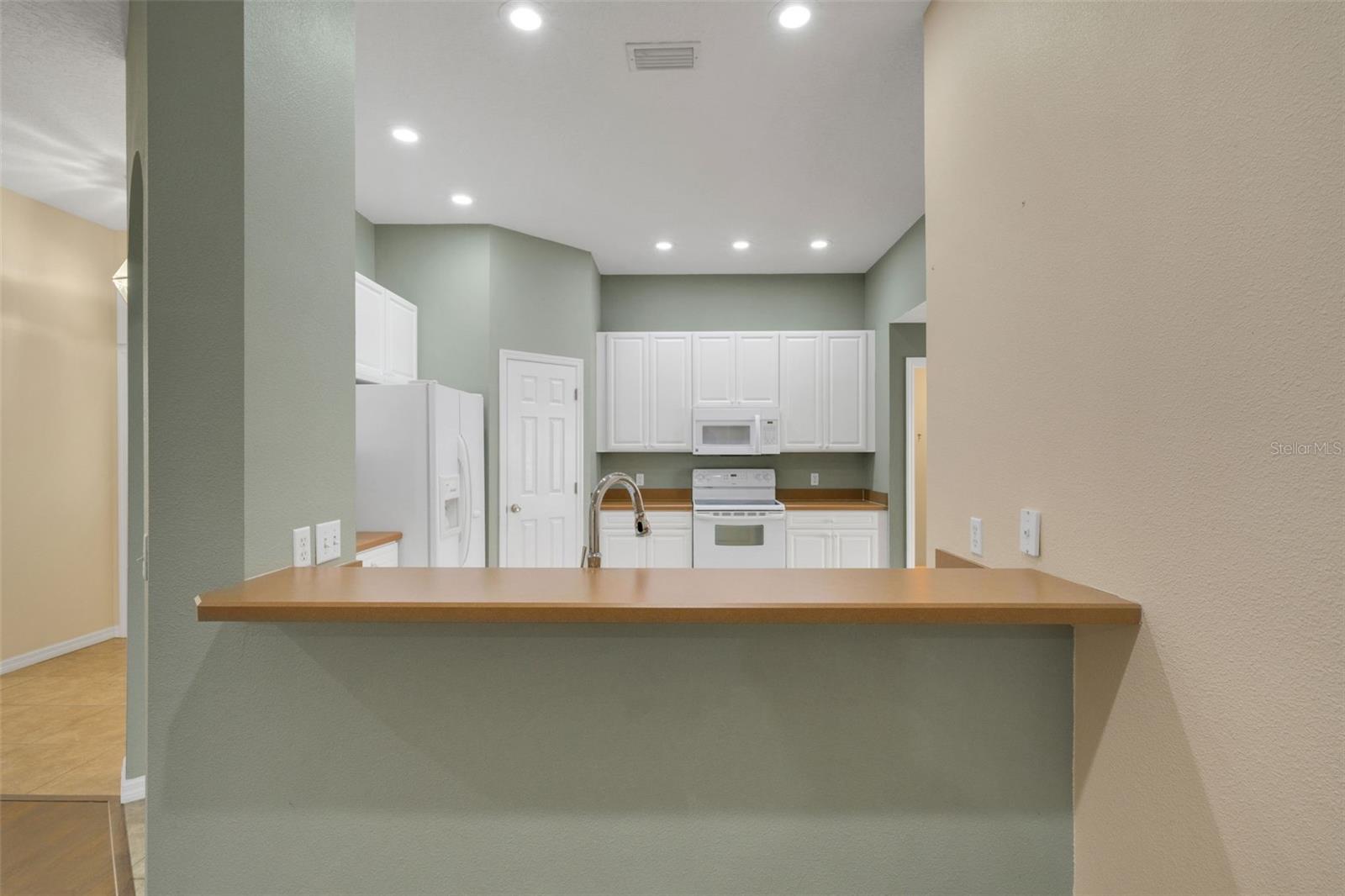 Image 10 of 42 For 654 Lake Clark Place