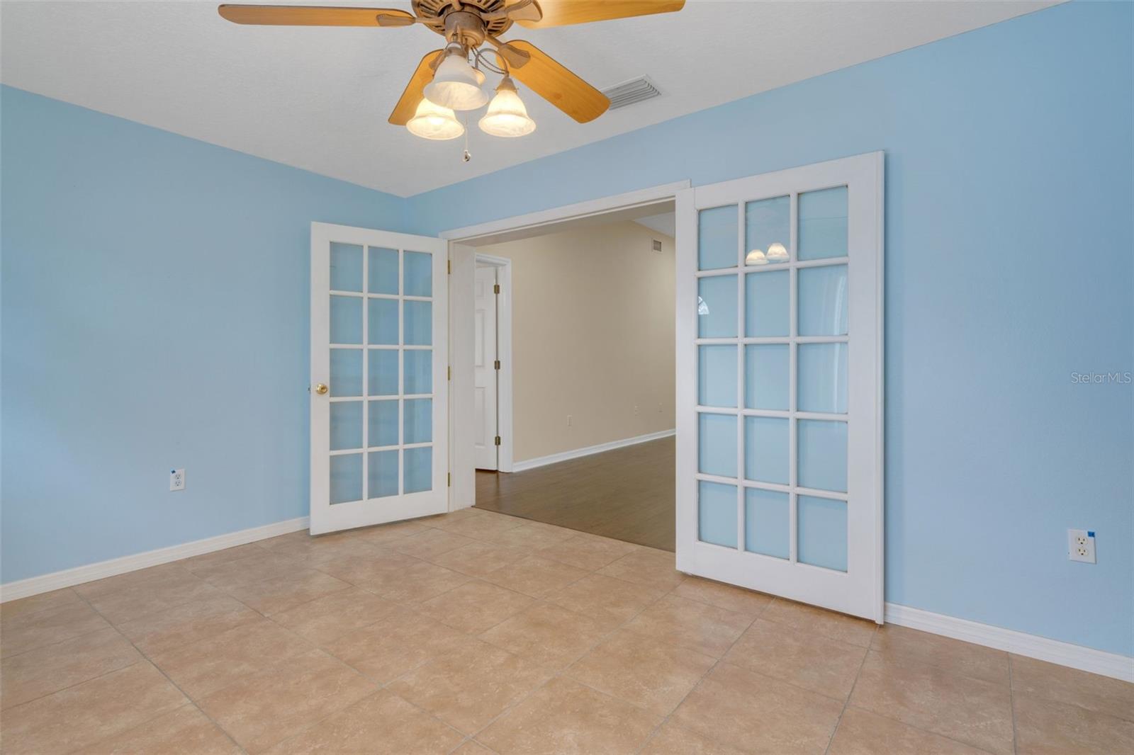 Image 18 of 42 For 654 Lake Clark Place