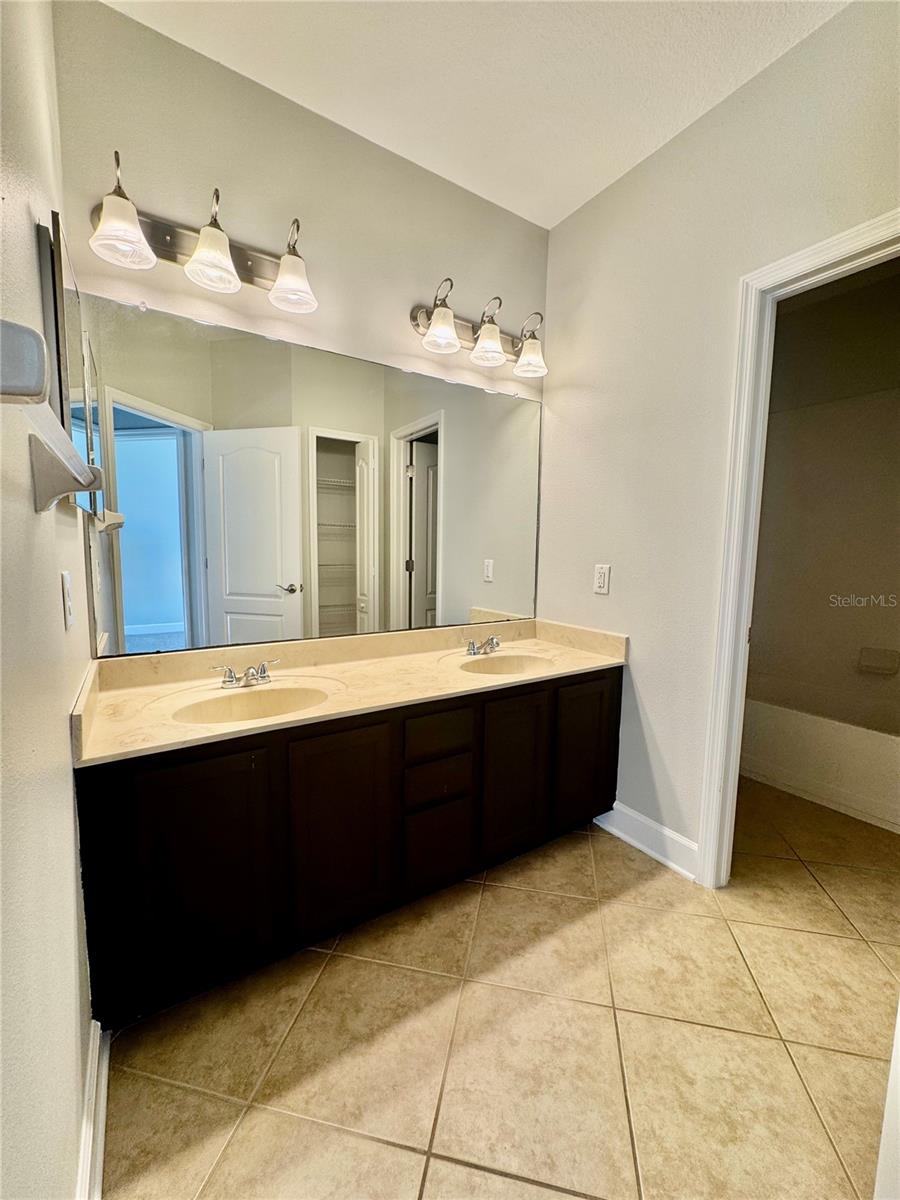 Image 45 of 54 For 4307 Rustic Pine Place