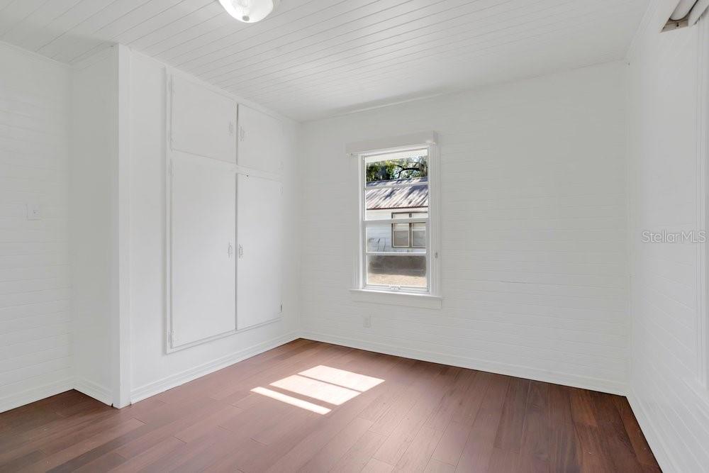 Image 20 of 37 For 2905 Paul Buchman Highway