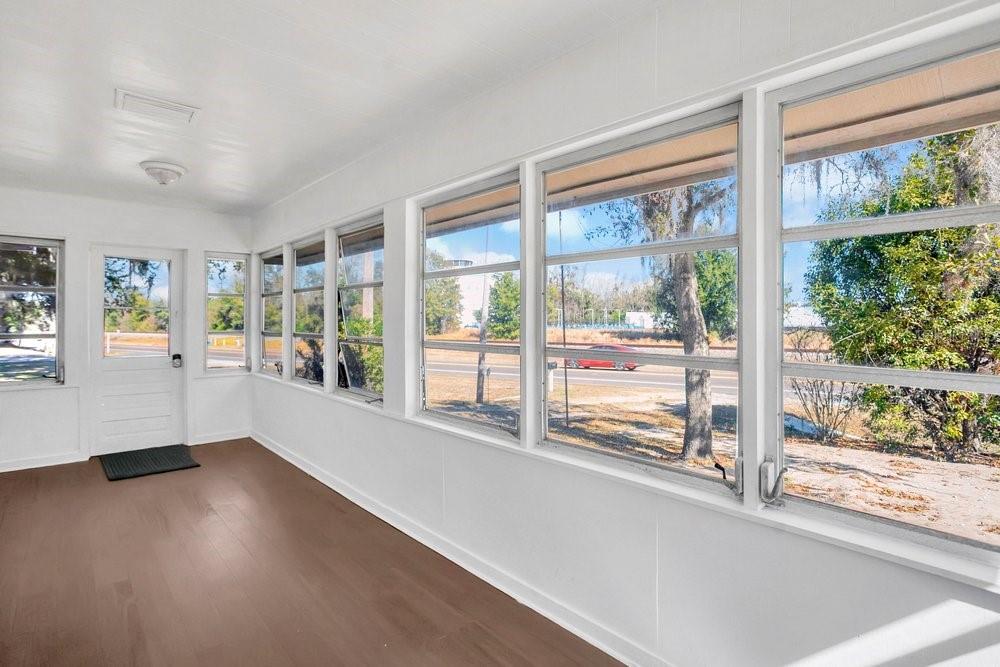 Image 5 of 37 For 2905 Paul Buchman Highway