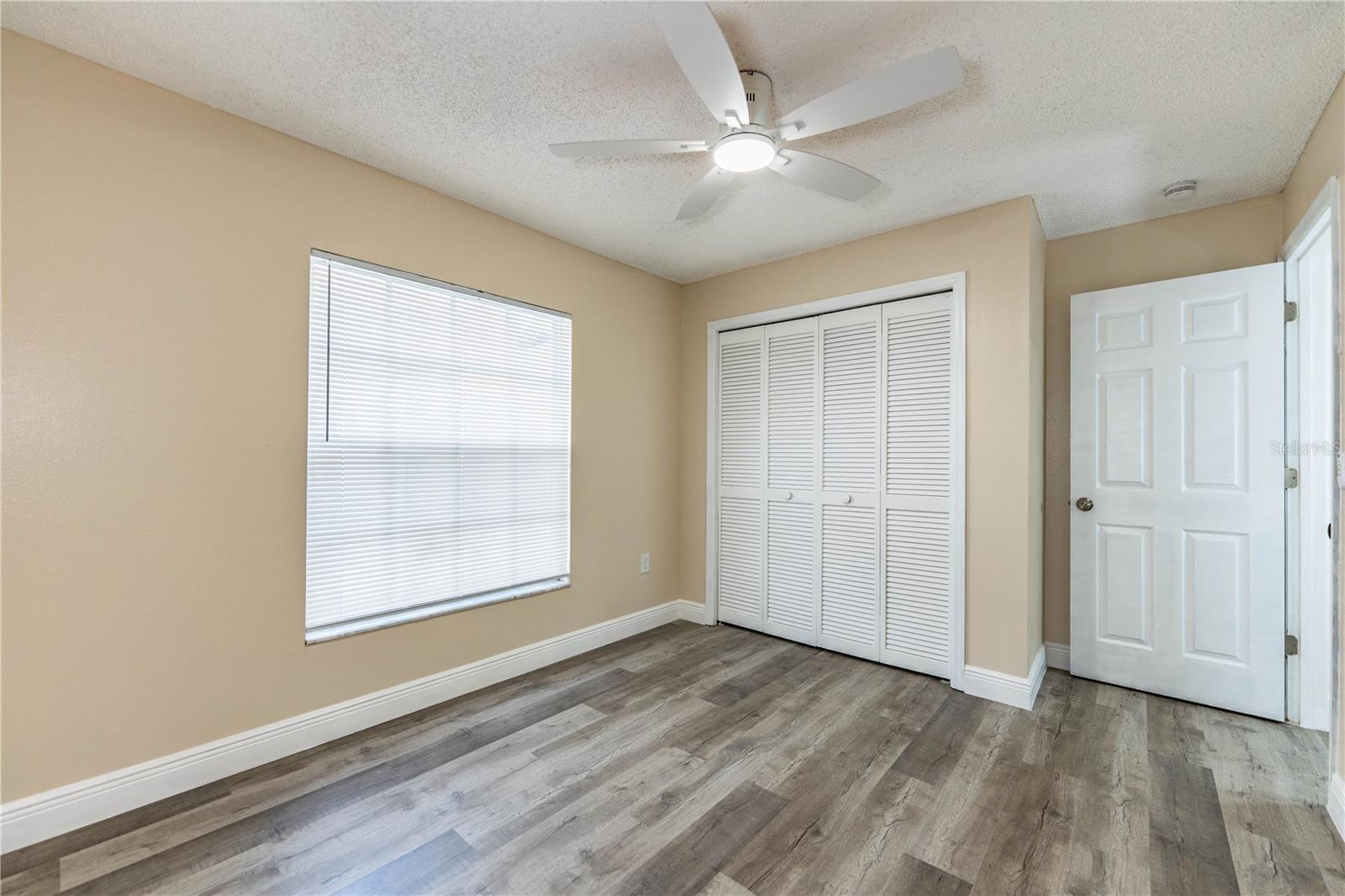 Image 31 of 68 For 413 Vineyard Drive