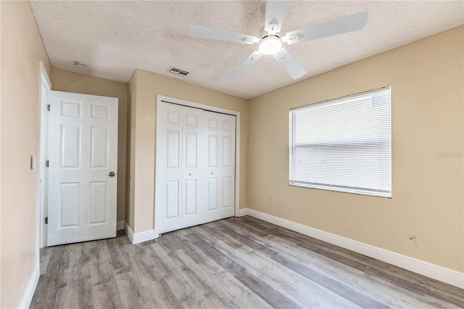 Image 32 of 68 For 413 Vineyard Drive