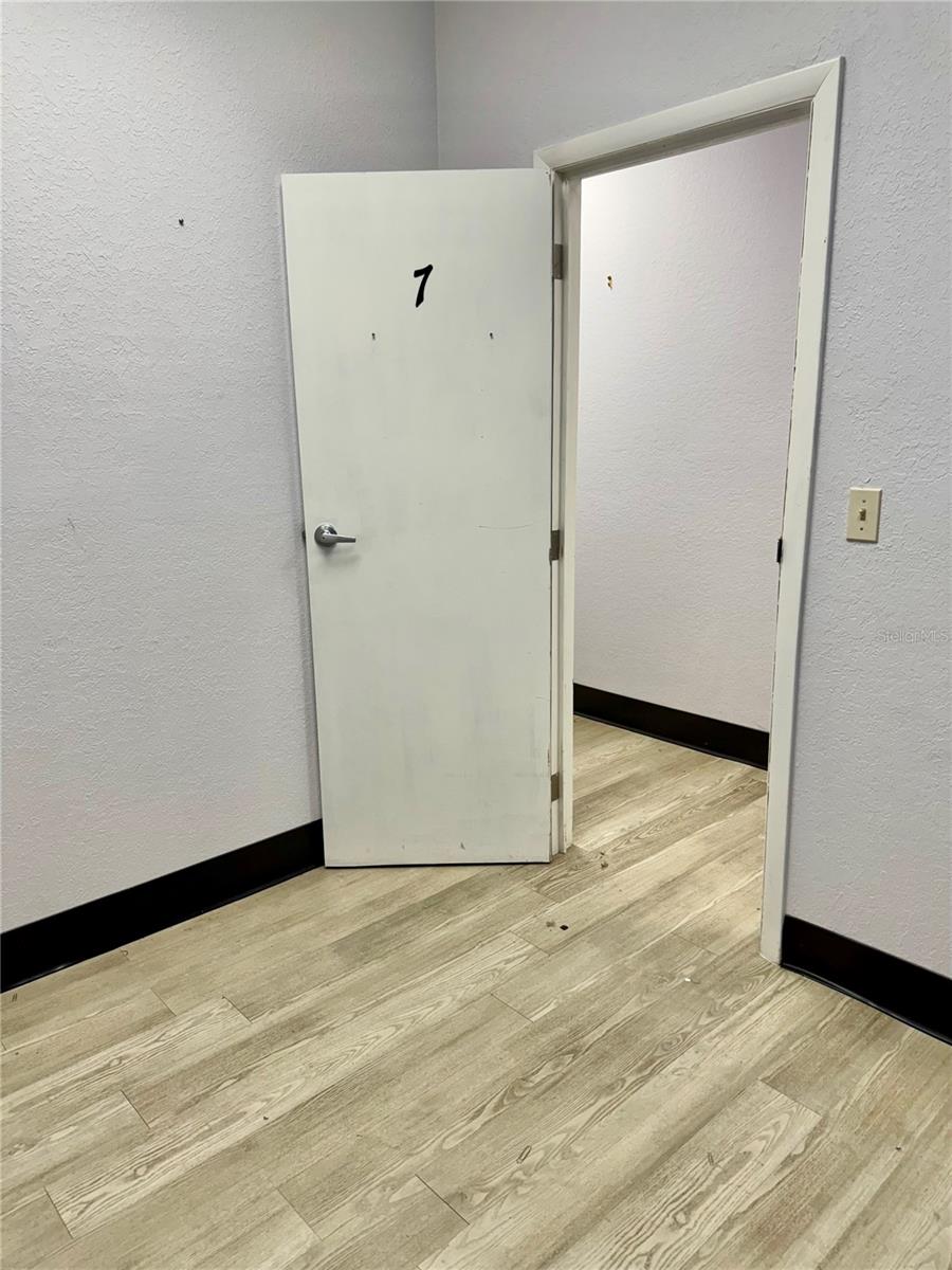 Image 15 of 58 For 6801 Us Highway 27 N