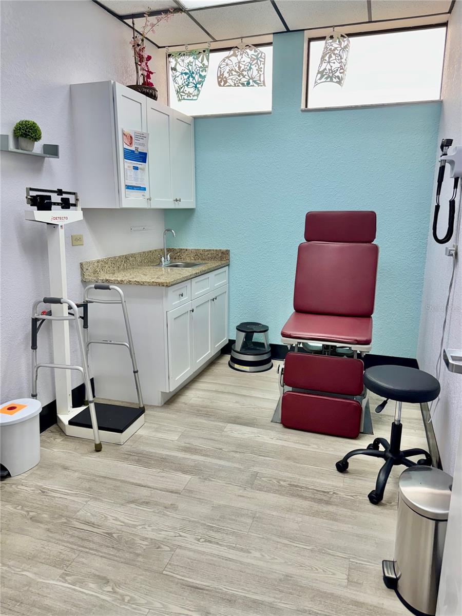 Image 6 of 58 For 6801 Us Highway 27 N