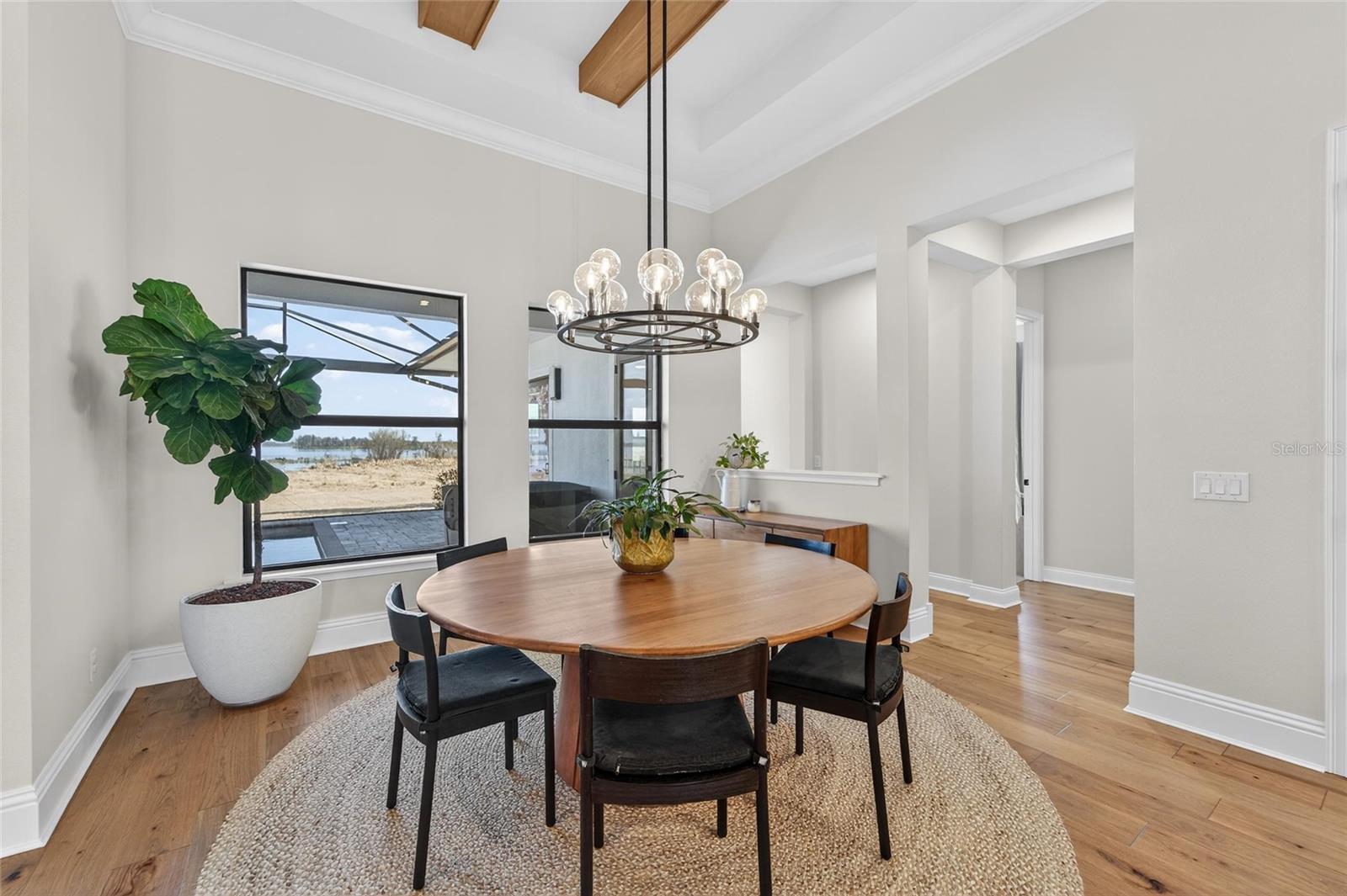 Listing photo id 23 for 5264 Riverlake Drive