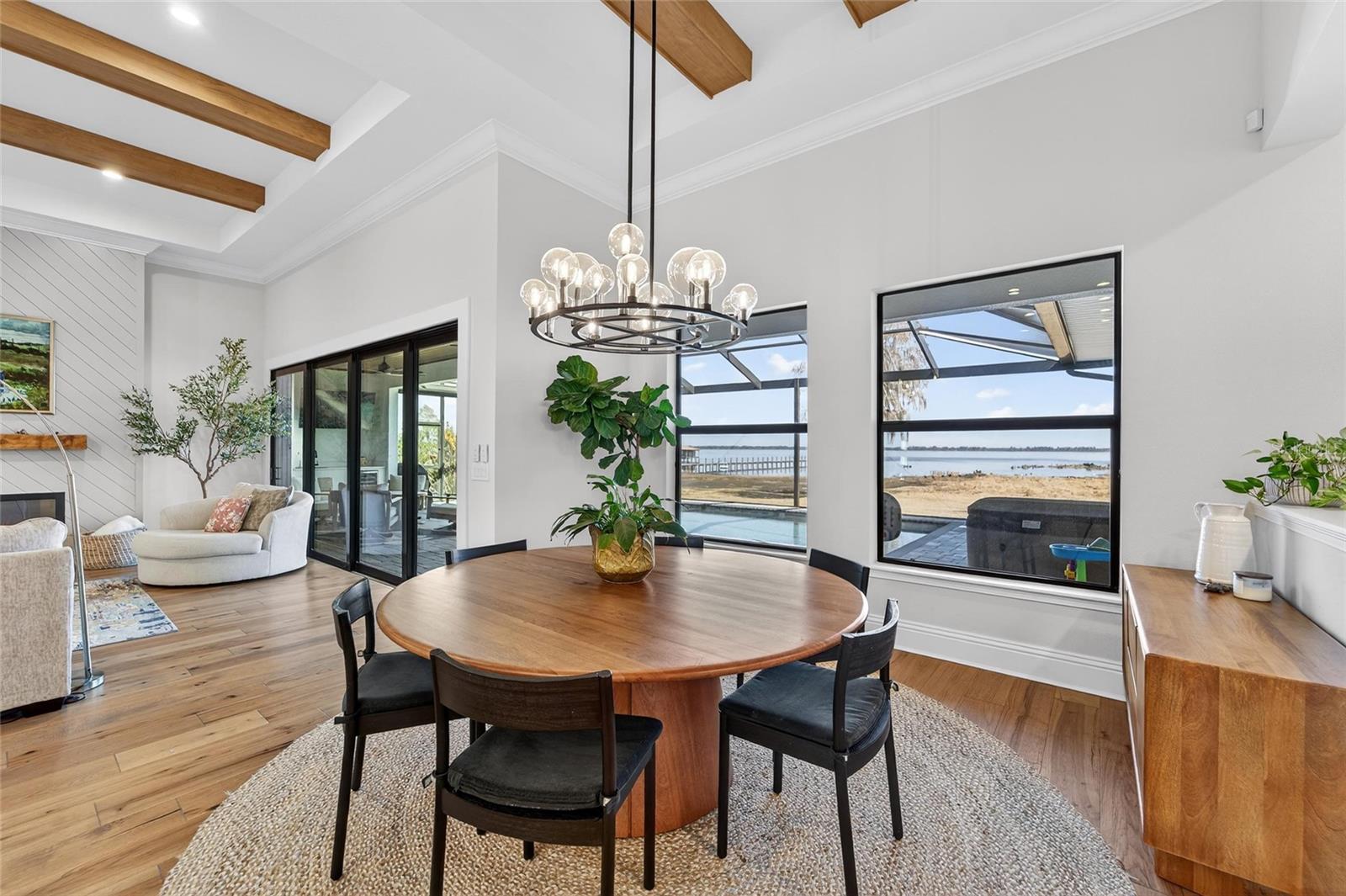 Listing photo id 24 for 5264 Riverlake Drive