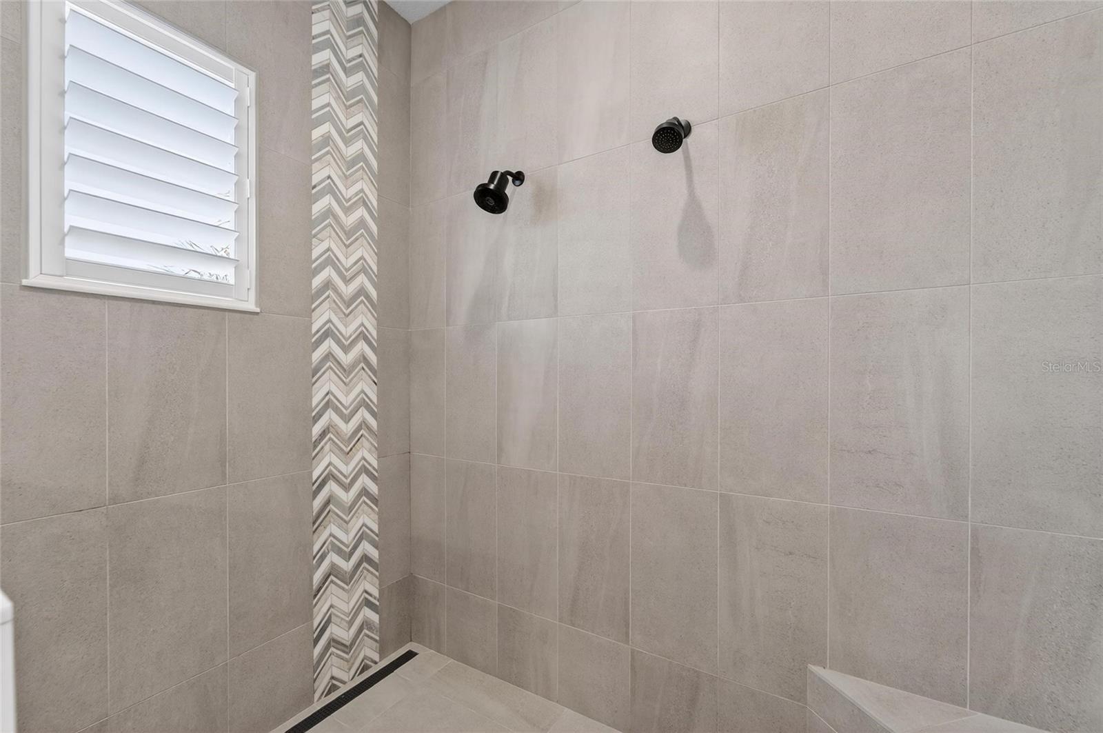 Listing photo id 48 for 5264 Riverlake Drive