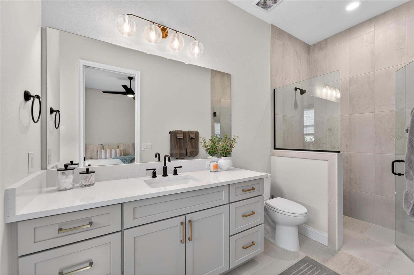 Listing photo id 52 for 5264 Riverlake Drive