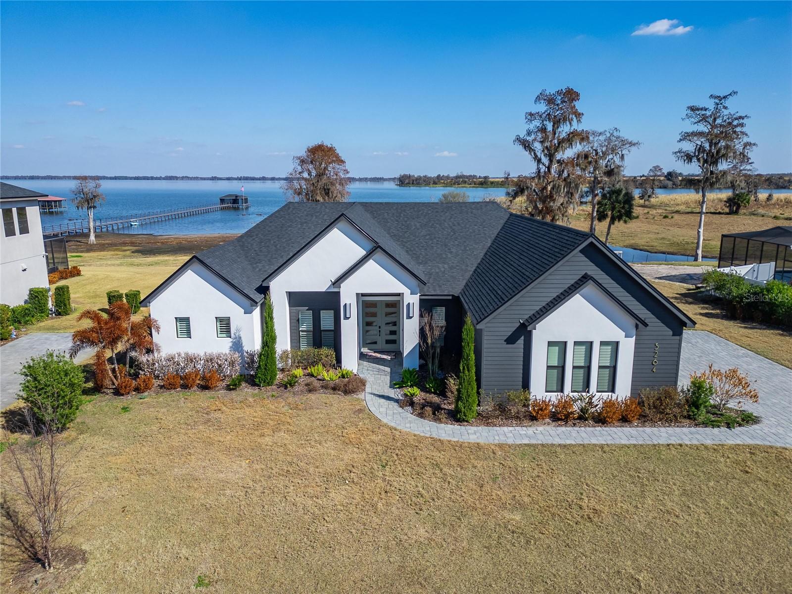 Listing photo id 69 for 5264 Riverlake Drive