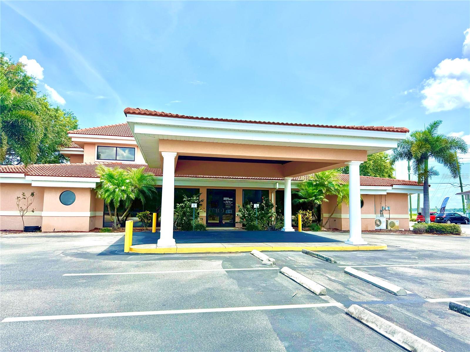 Image 2 of 21 For 2237 Us Highway 27 S