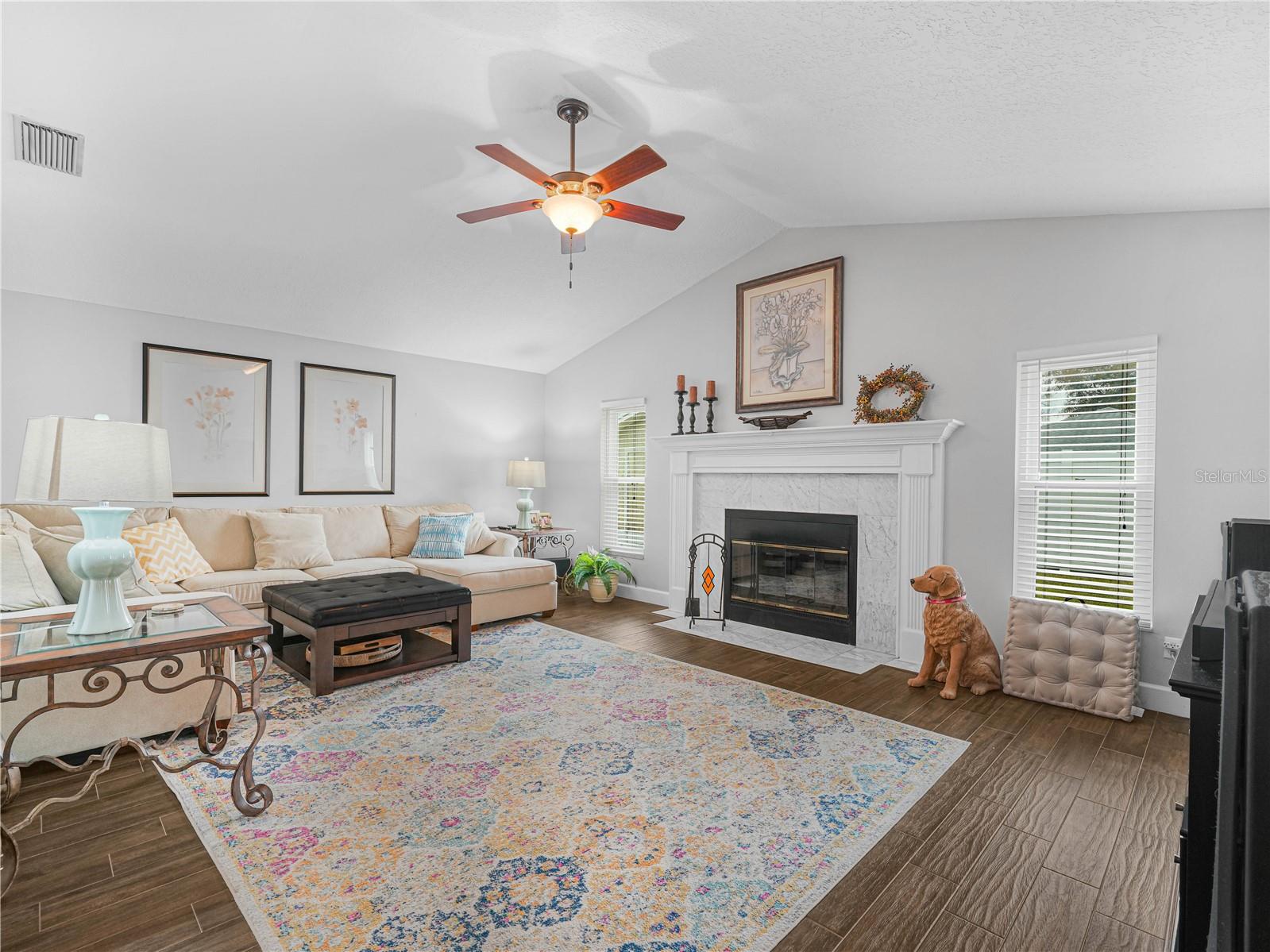 Image 15 of 41 For 2115 Jonathan