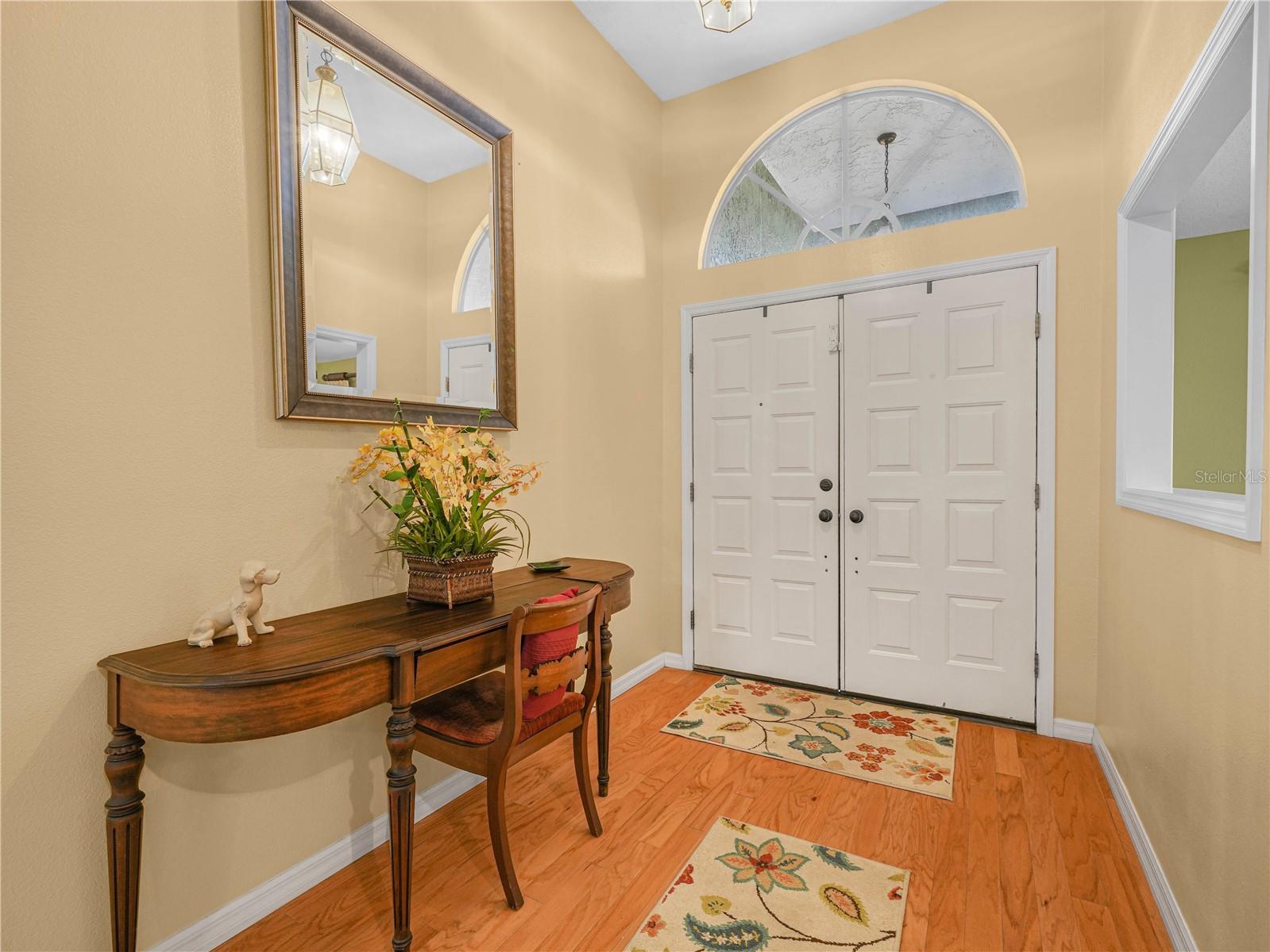 Image 2 of 41 For 2115 Jonathan