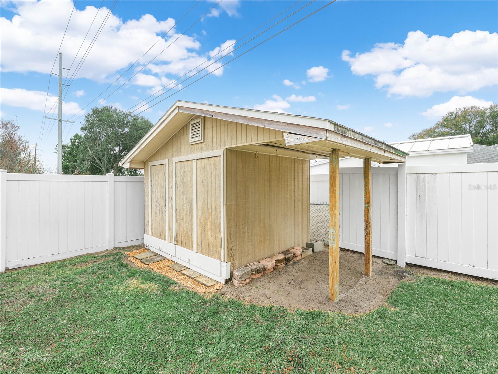 Image 38 of 41 For 2115 Jonathan