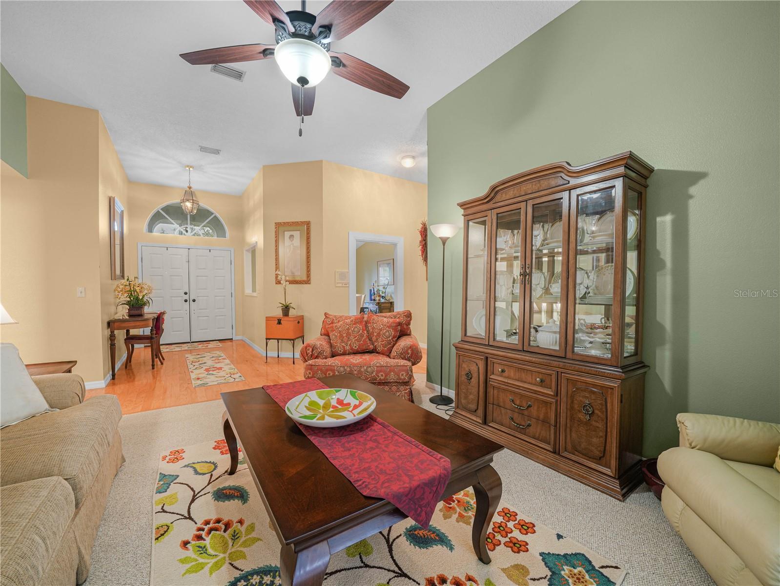 Image 5 of 41 For 2115 Jonathan