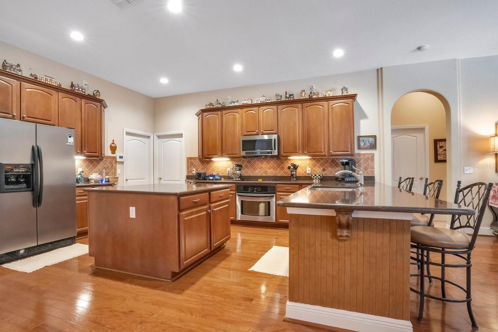 Image 16 of 63 For 444 Oak Landing Boulevard