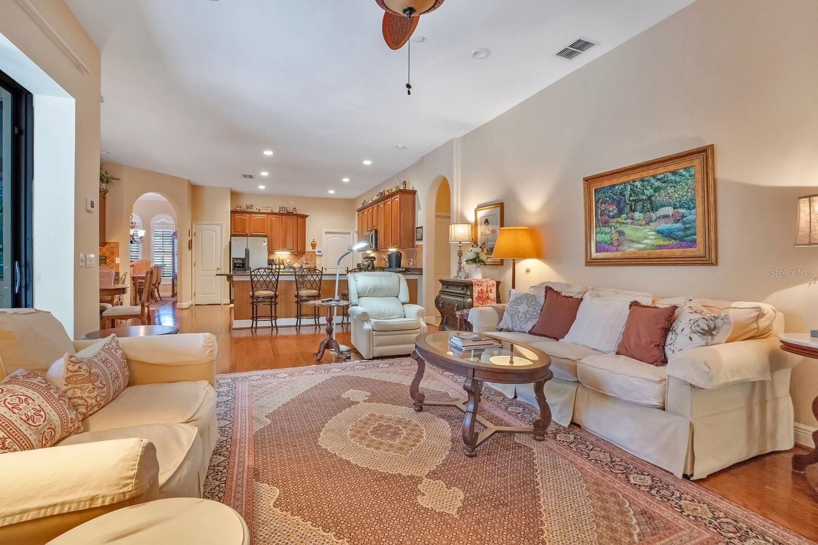 Image 23 of 63 For 444 Oak Landing Boulevard