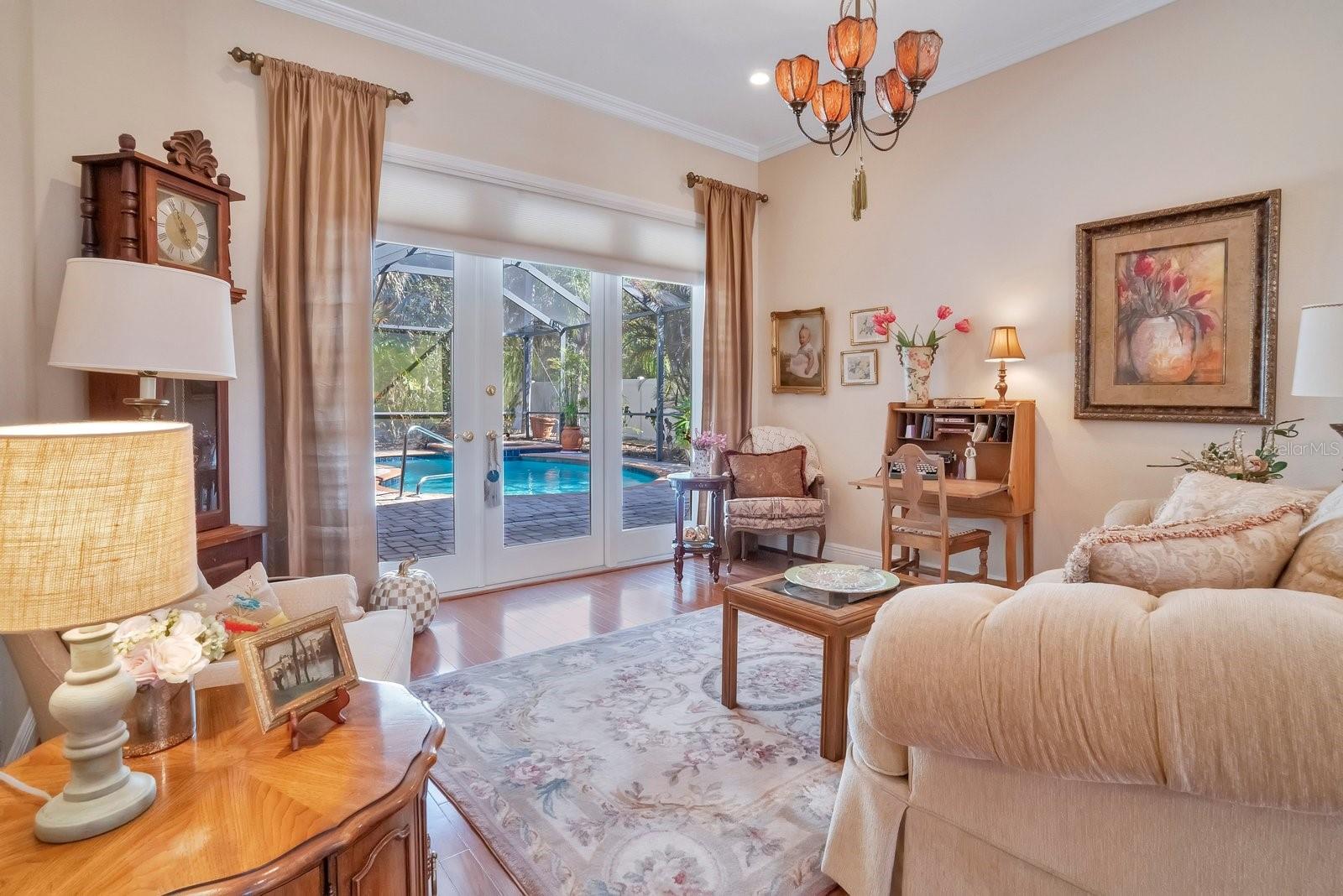 Image 8 of 63 For 444 Oak Landing Boulevard