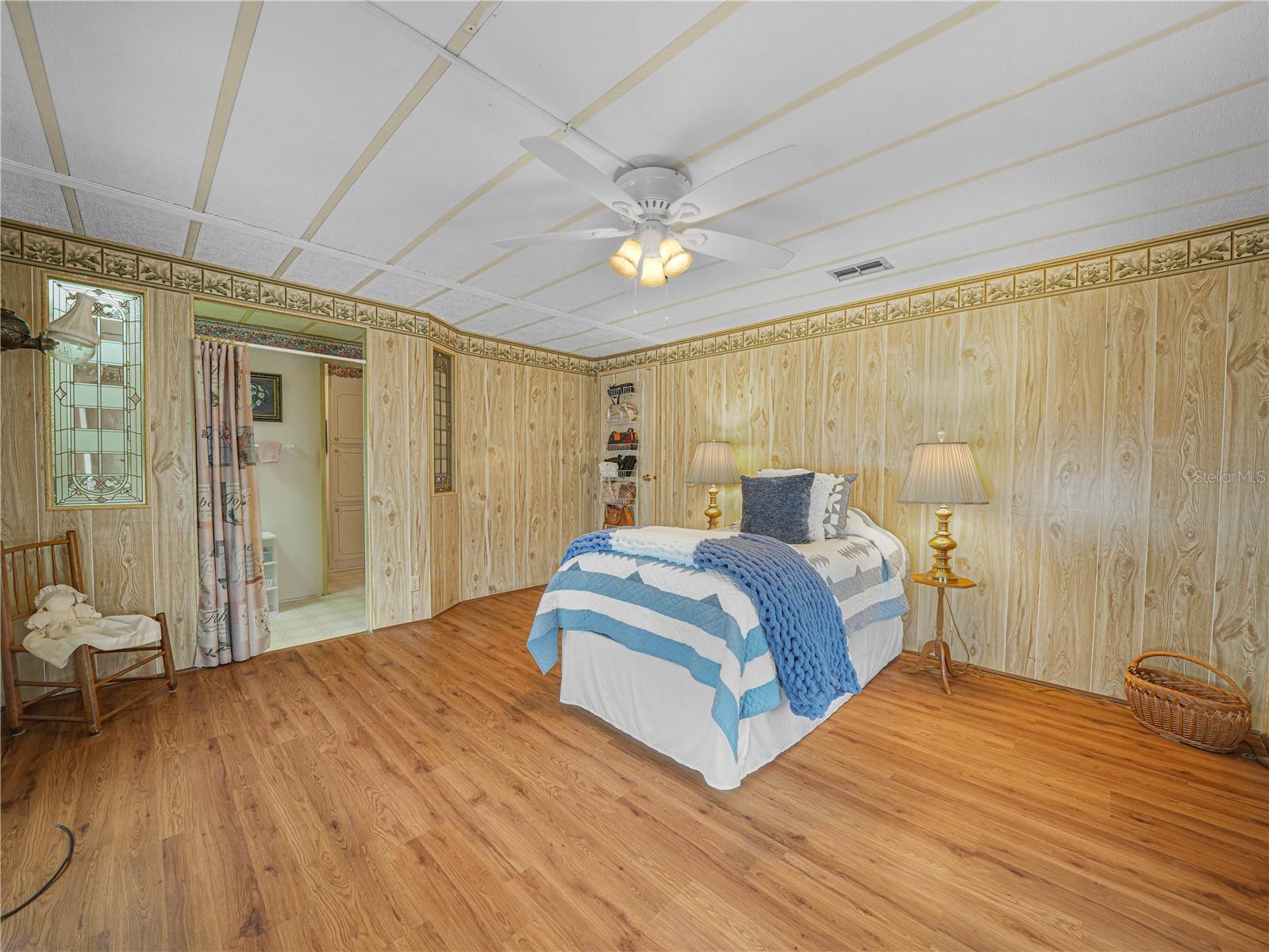 Image 10 of 24 For 1679 Foxway Drive