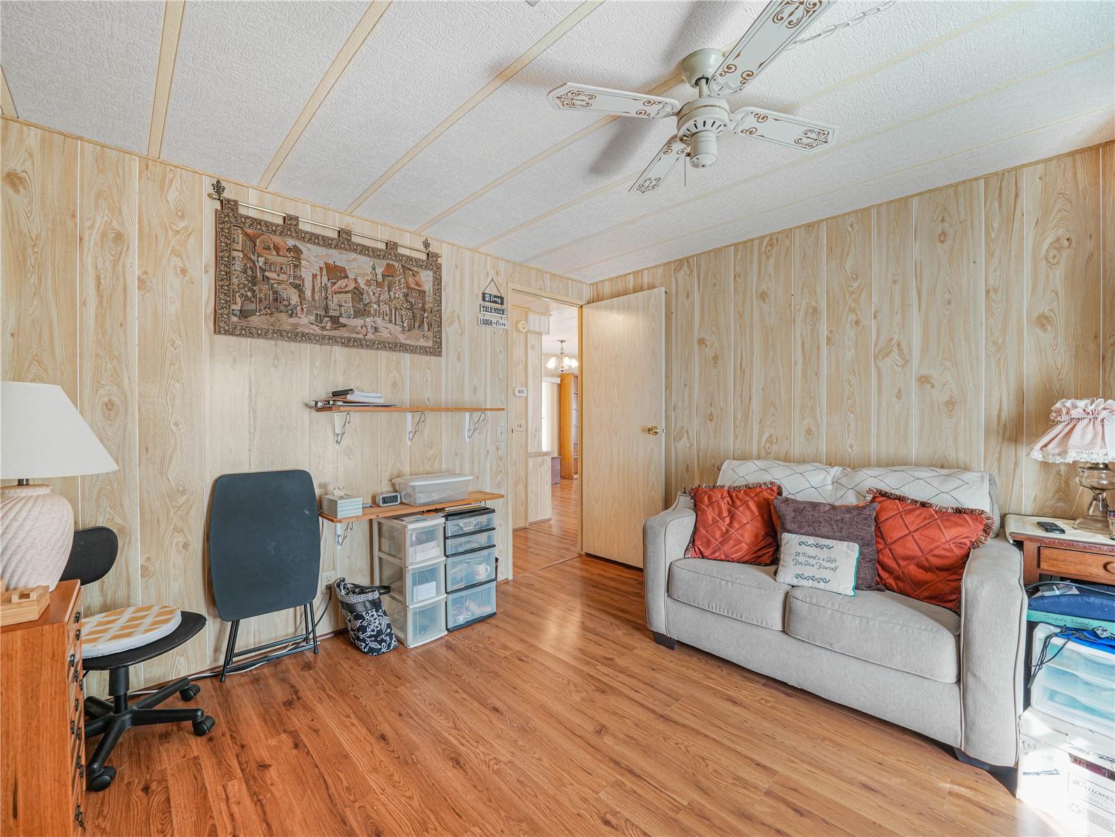 Image 16 of 24 For 1679 Foxway Drive