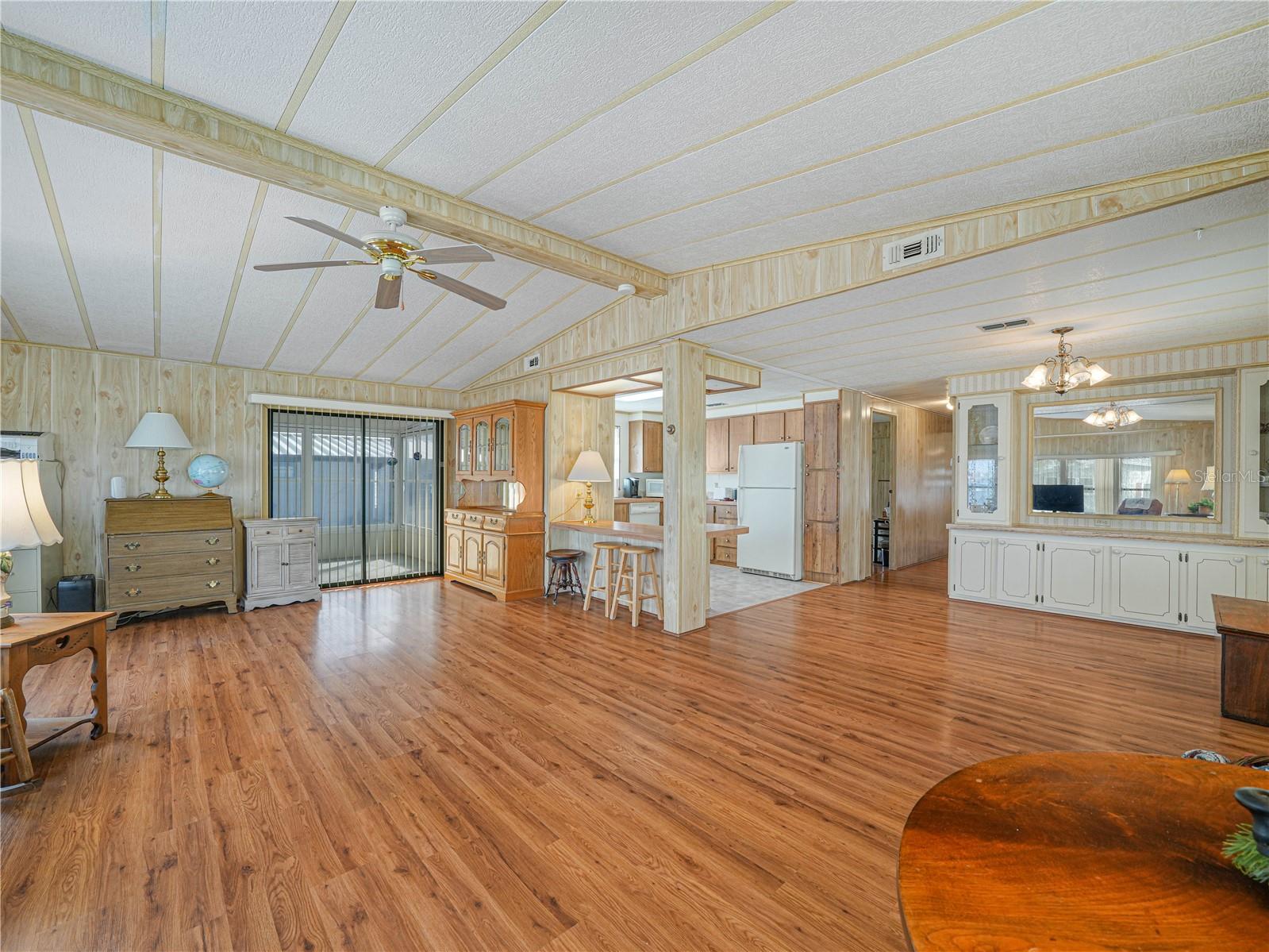 Image 3 of 24 For 1679 Foxway Drive