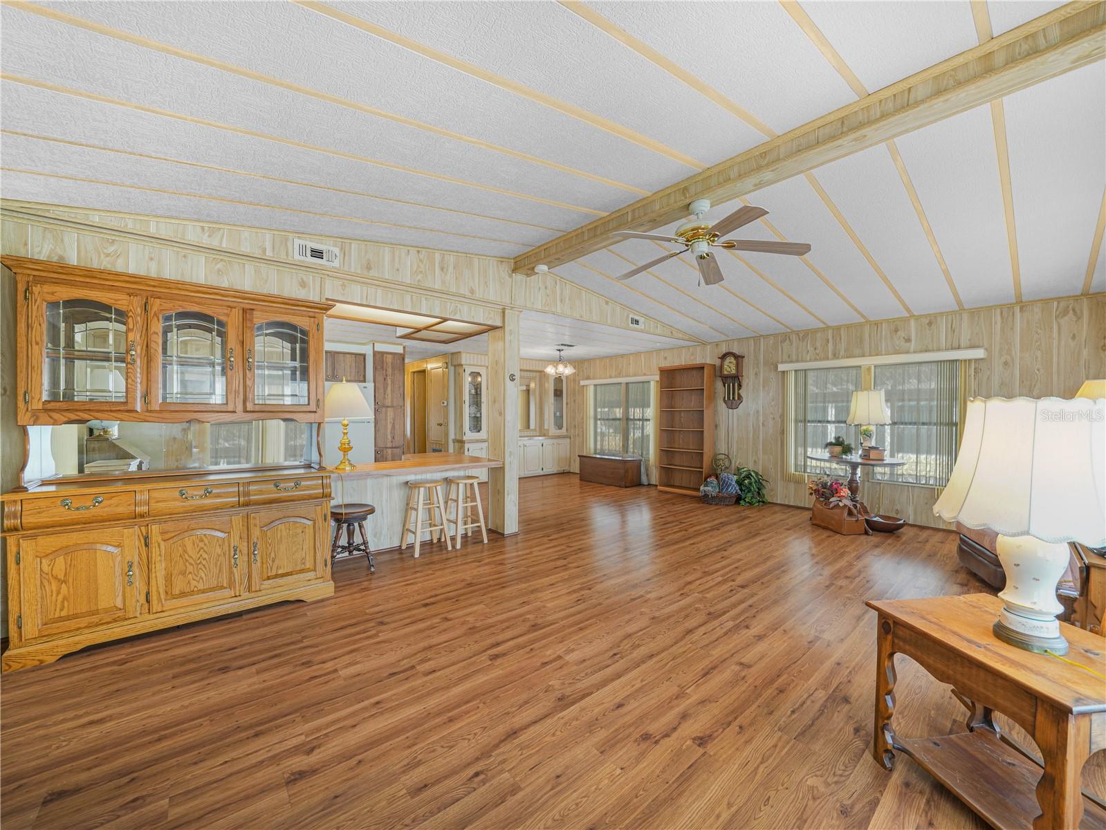 Image 4 of 24 For 1679 Foxway Drive