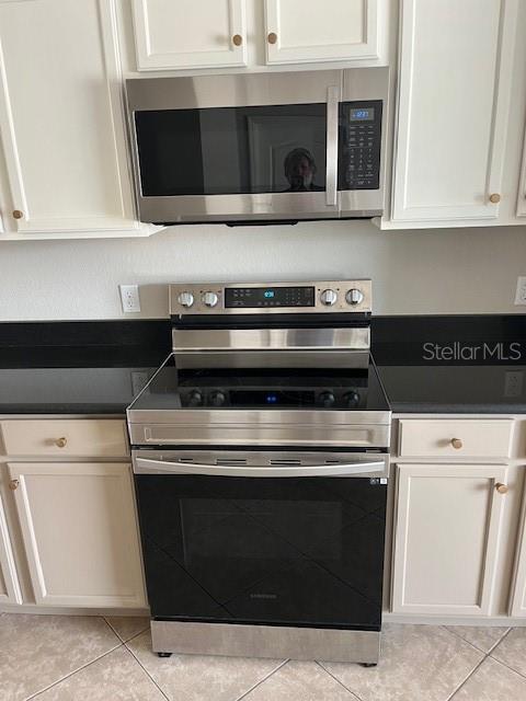 Image 4 of 23 For 1621 Taylor Landing Drive