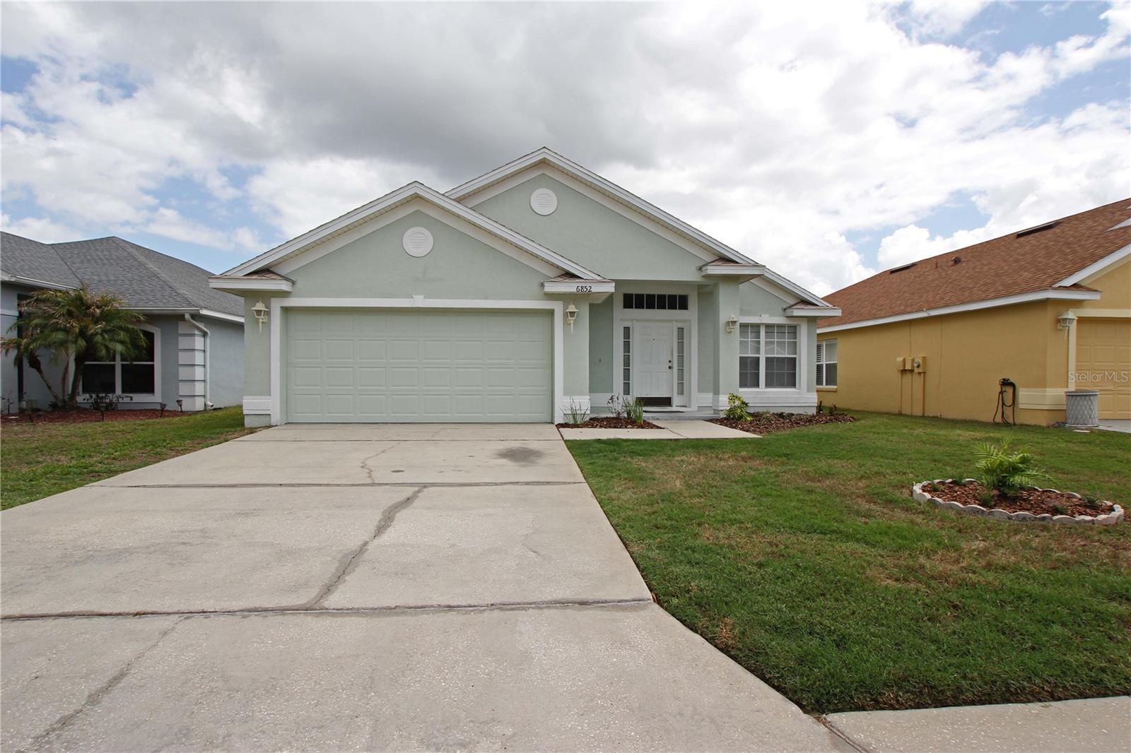 Image 3 of 64 For 6852 Shadowcast Lane