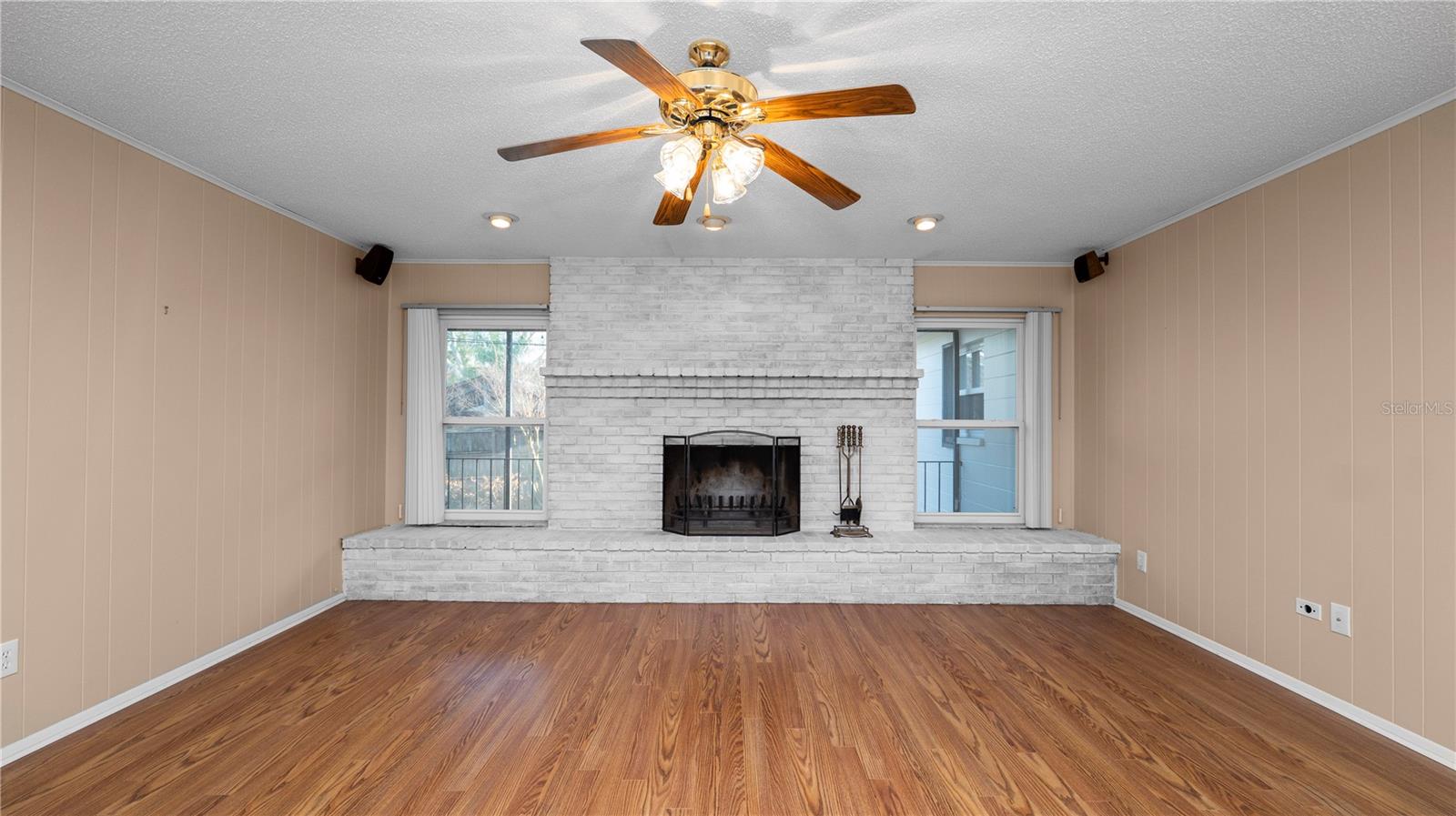 Image 19 of 63 For 1737 Tierra Alta Drive