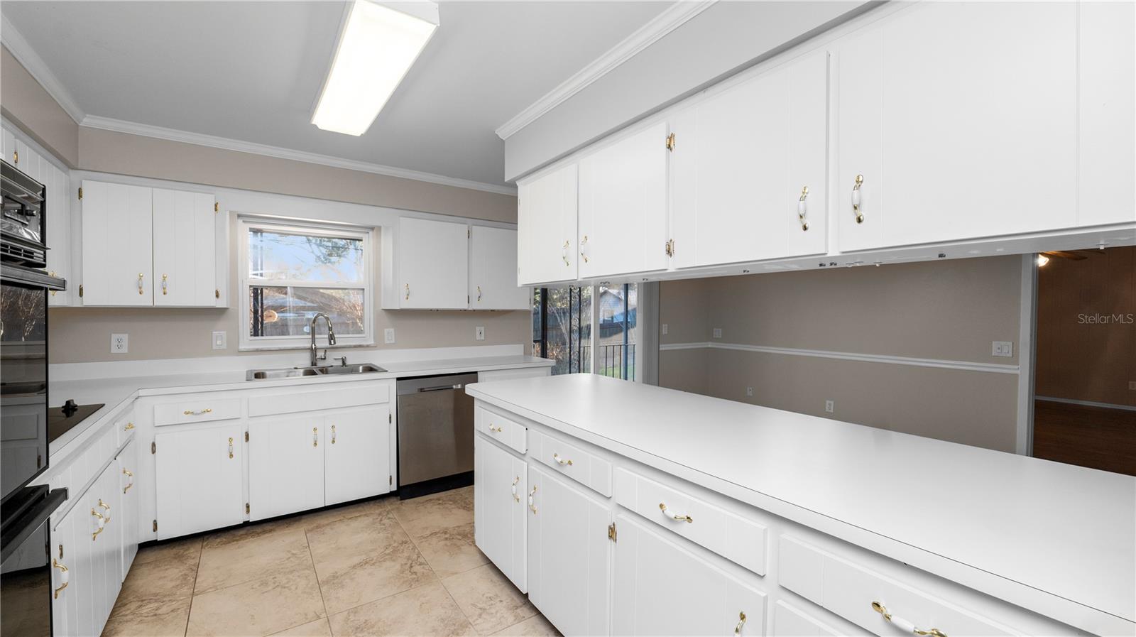 Image 27 of 63 For 1737 Tierra Alta Drive