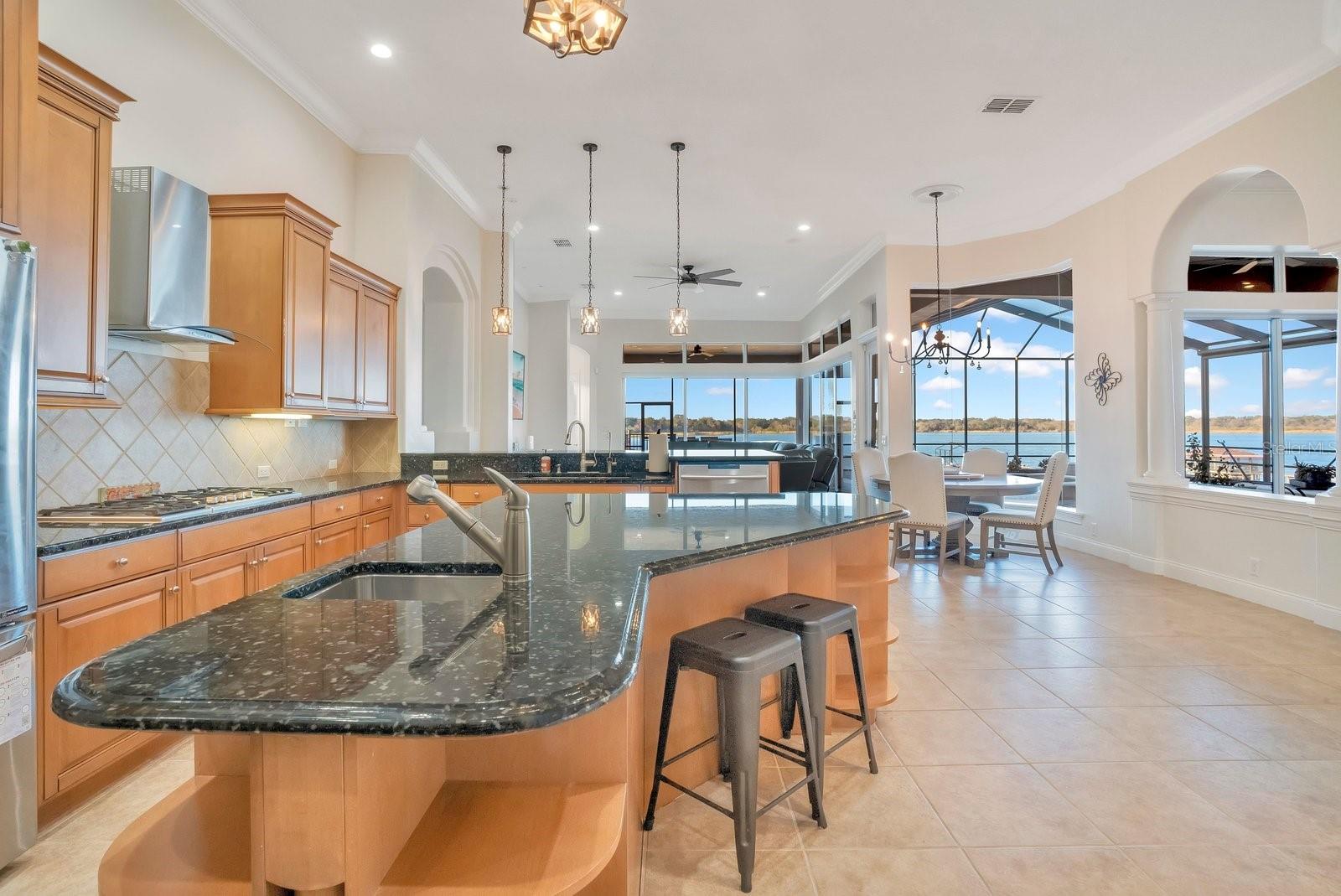 Image 20 of 95 For 3040 Highlands By The Lake Way