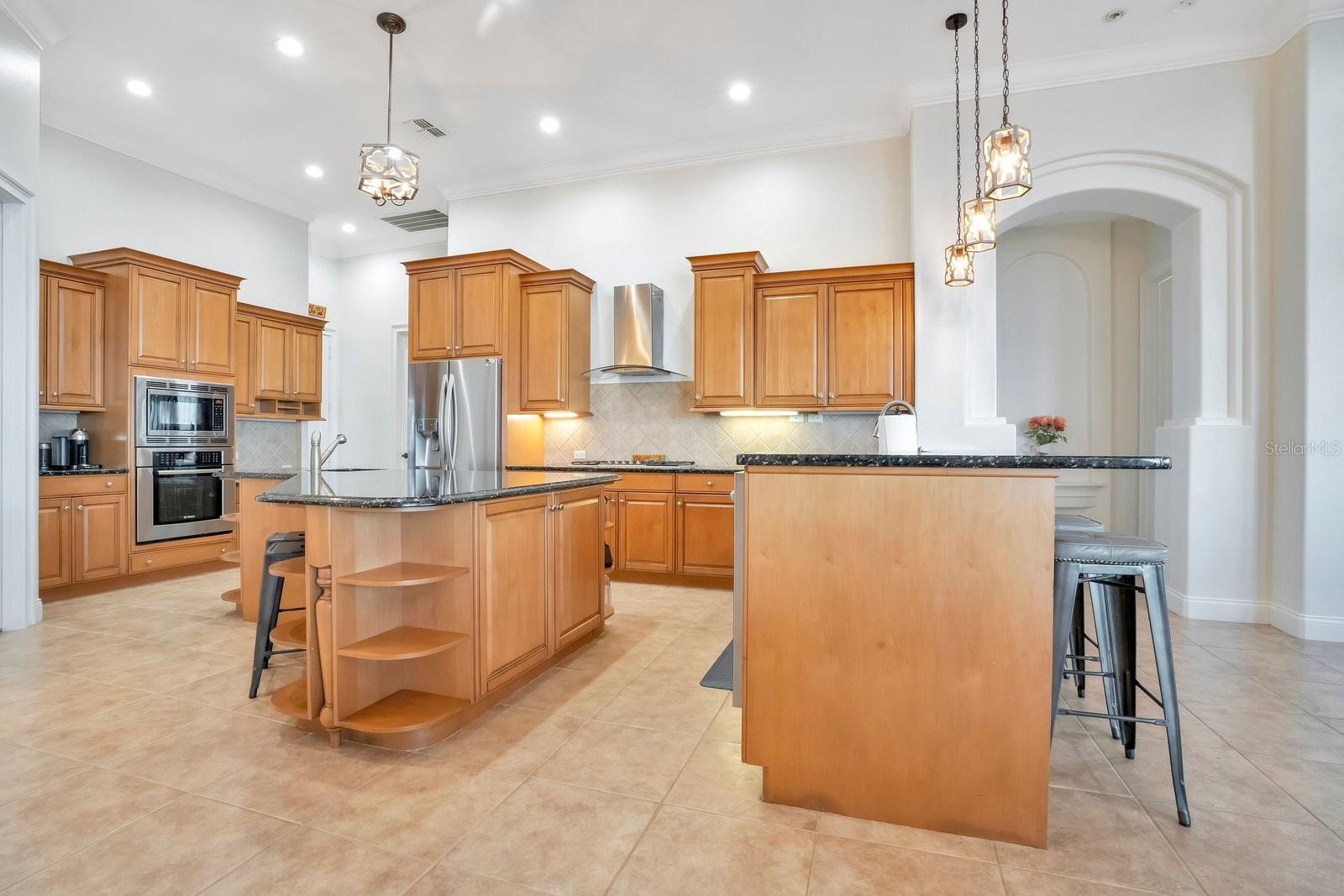 Image 24 of 95 For 3040 Highlands By The Lake Way