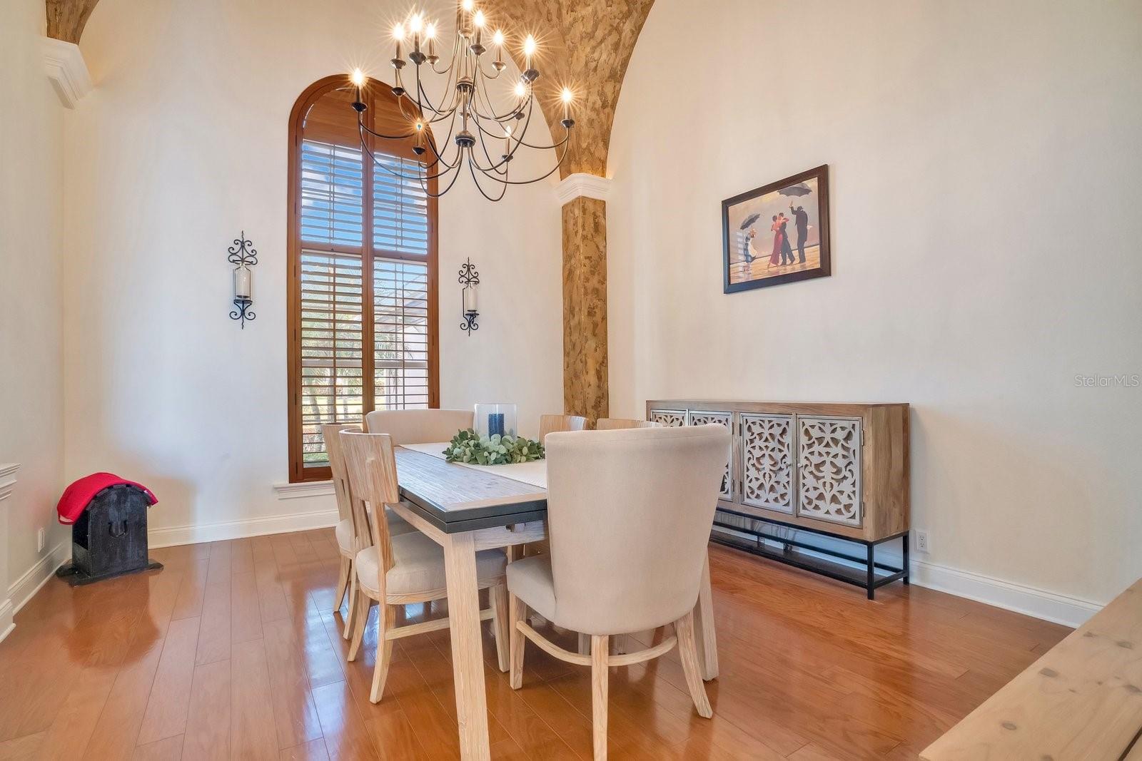 Image 7 of 95 For 3040 Highlands By The Lake Way