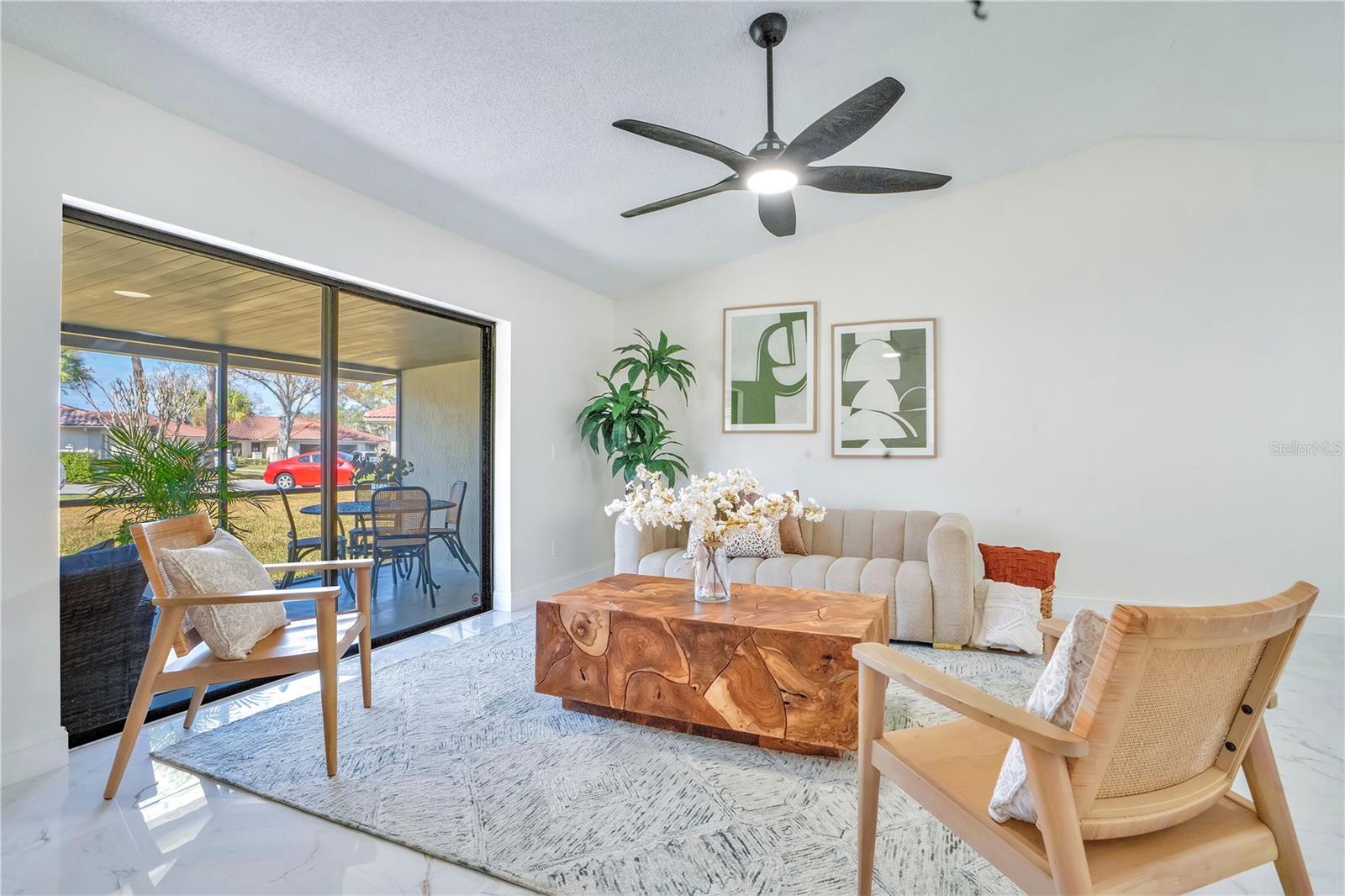 Image 17 of 29 For 18314 Aintree Court