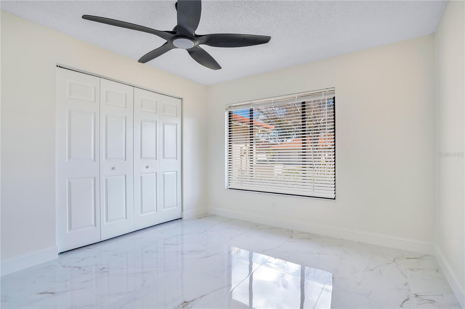 Image 23 of 29 For 18314 Aintree Court