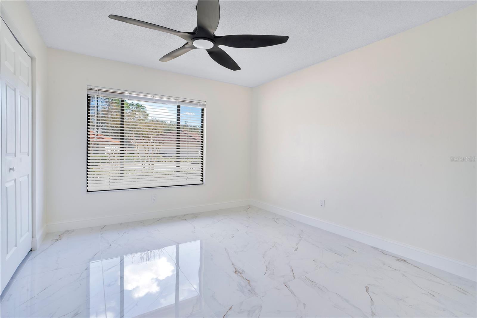 Image 24 of 29 For 18314 Aintree Court