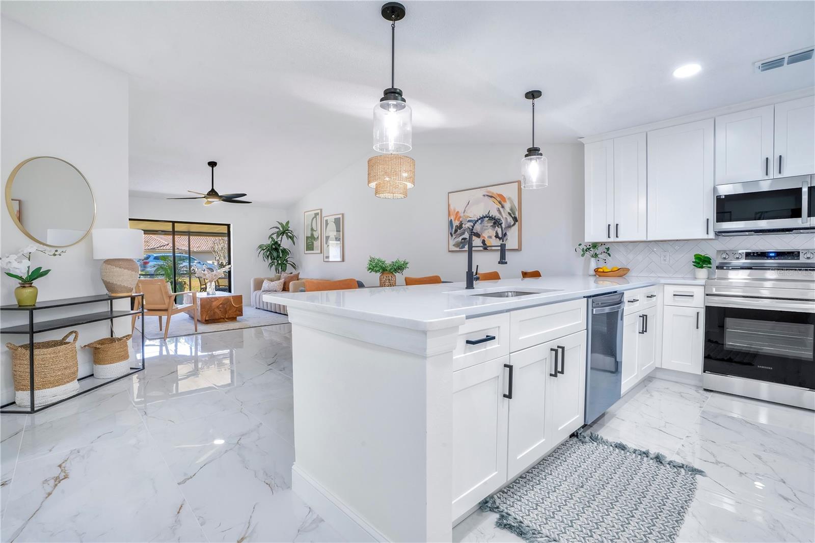 Image 4 of 29 For 18314 Aintree Court