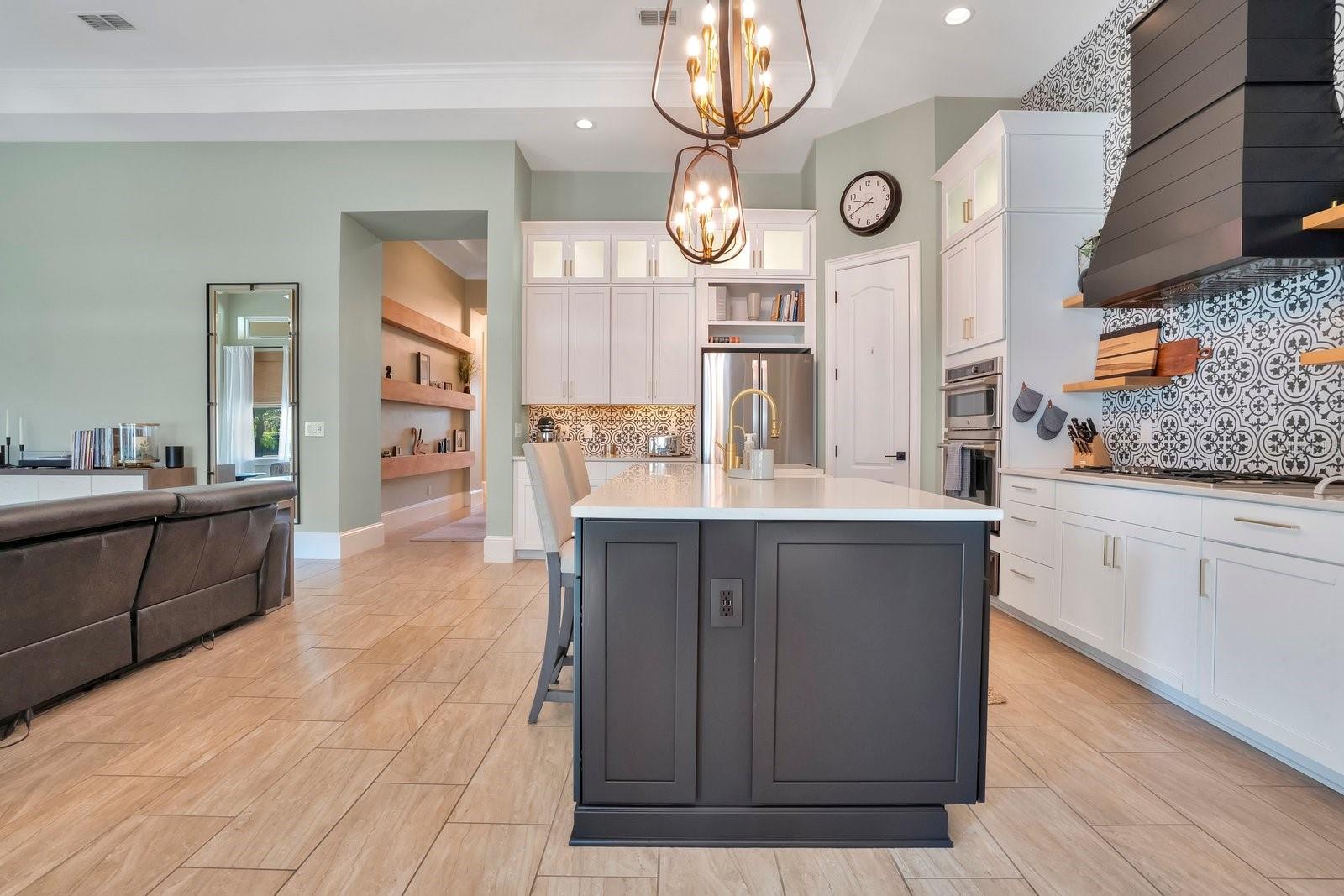 Image 21 of 83 For 13093 Lessing Avenue