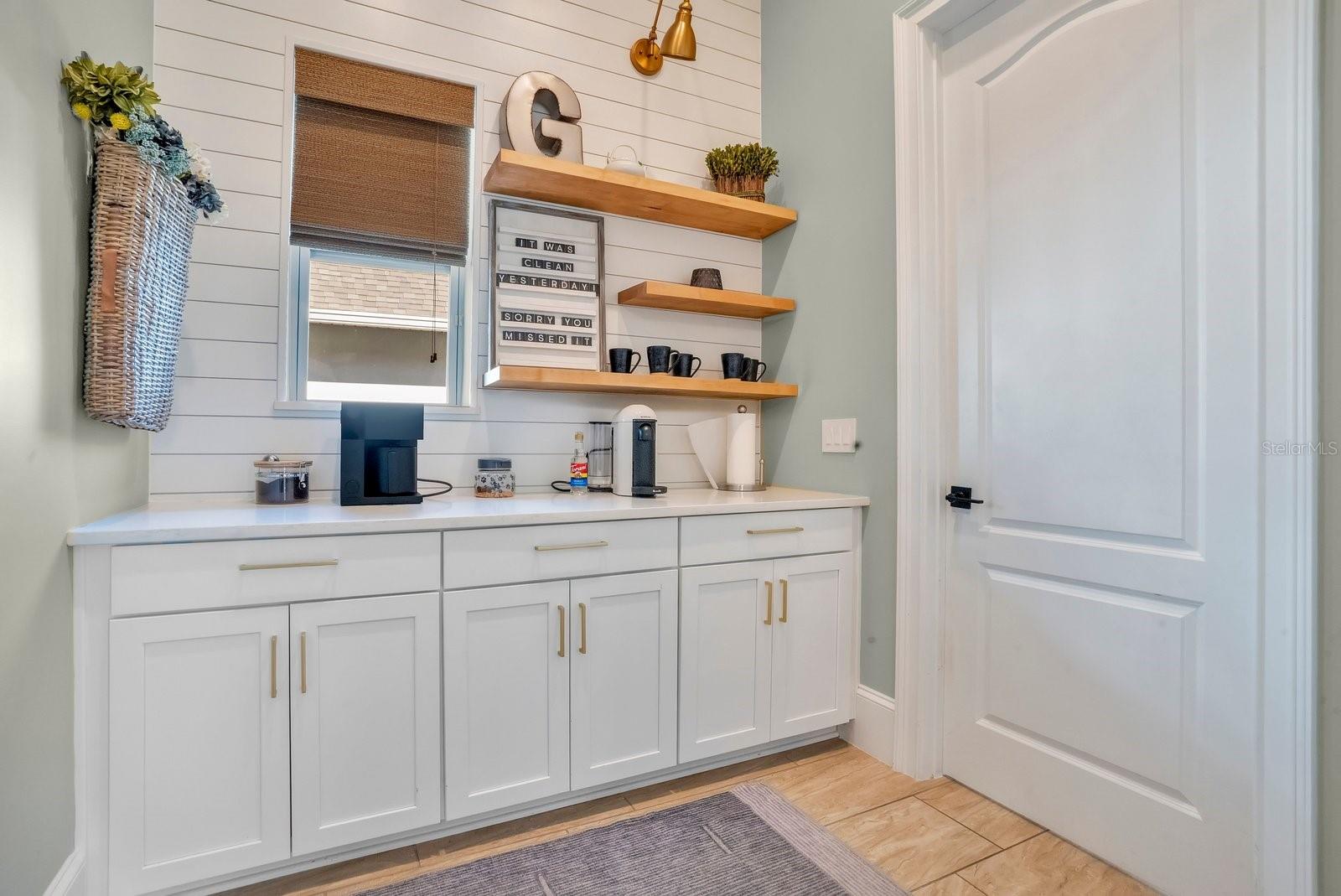 Image 27 of 83 For 13093 Lessing Avenue