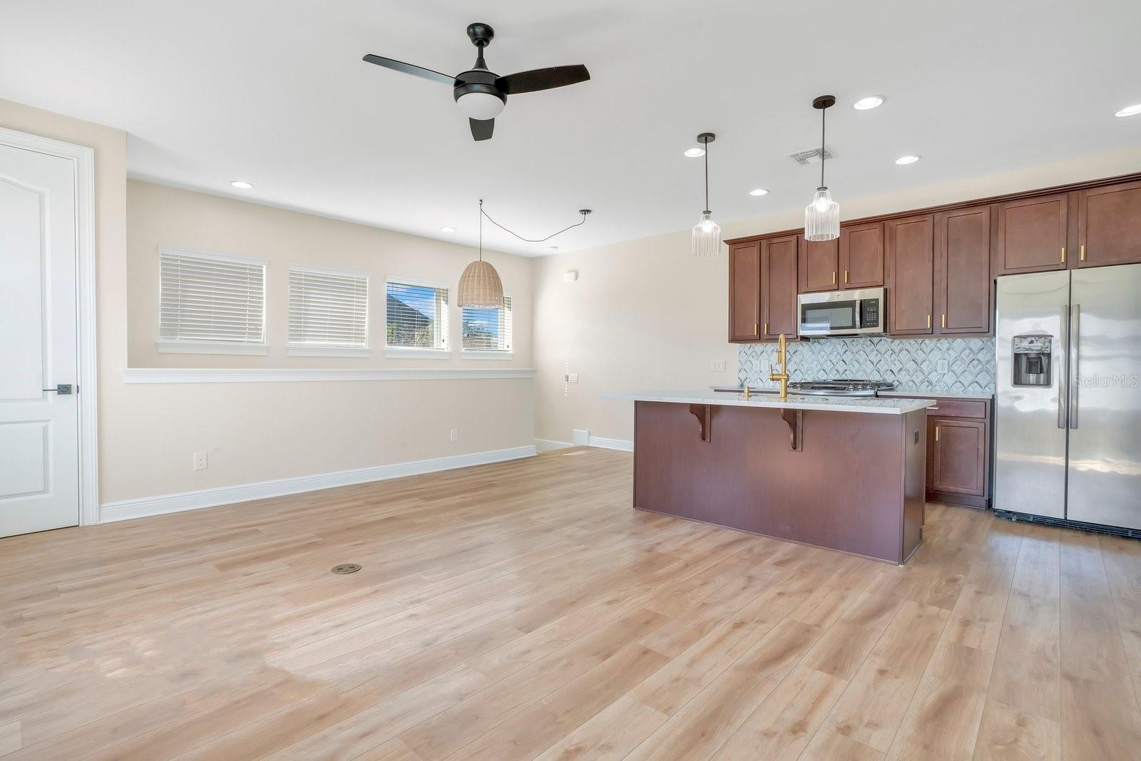 Image 66 of 83 For 13093 Lessing Avenue