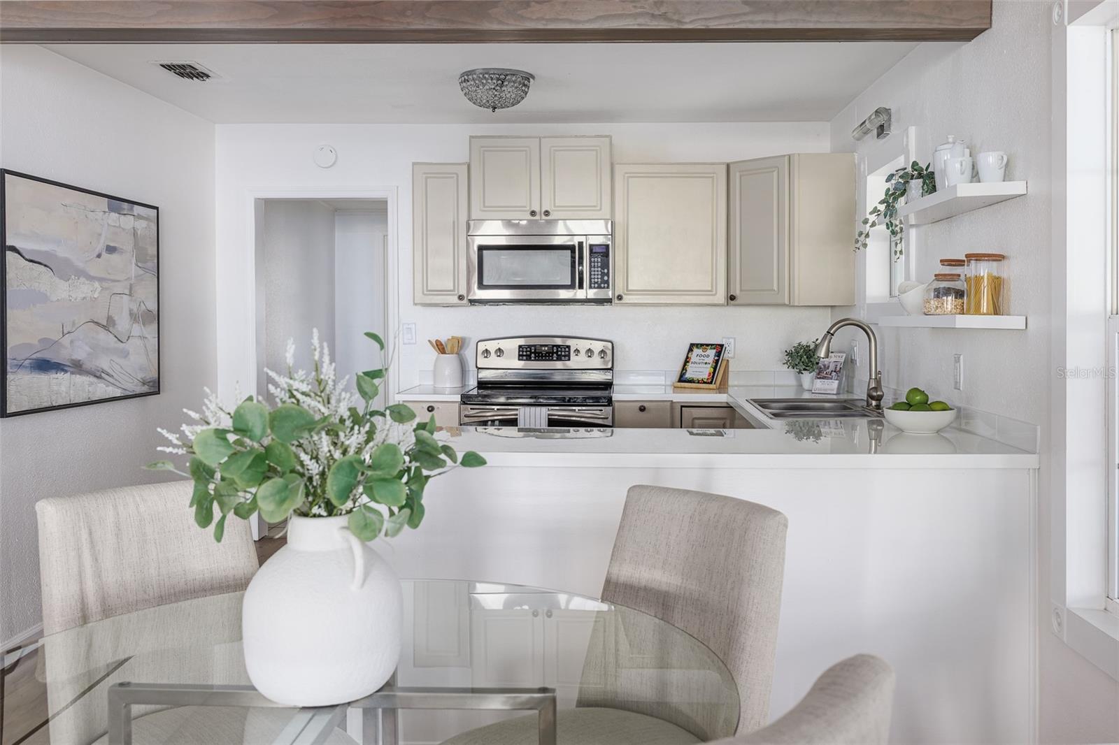 Image 15 of 46 For 516 Walnut Street