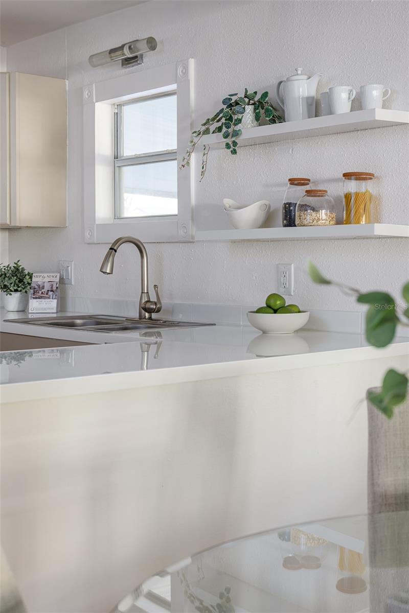 Image 18 of 46 For 516 Walnut Street