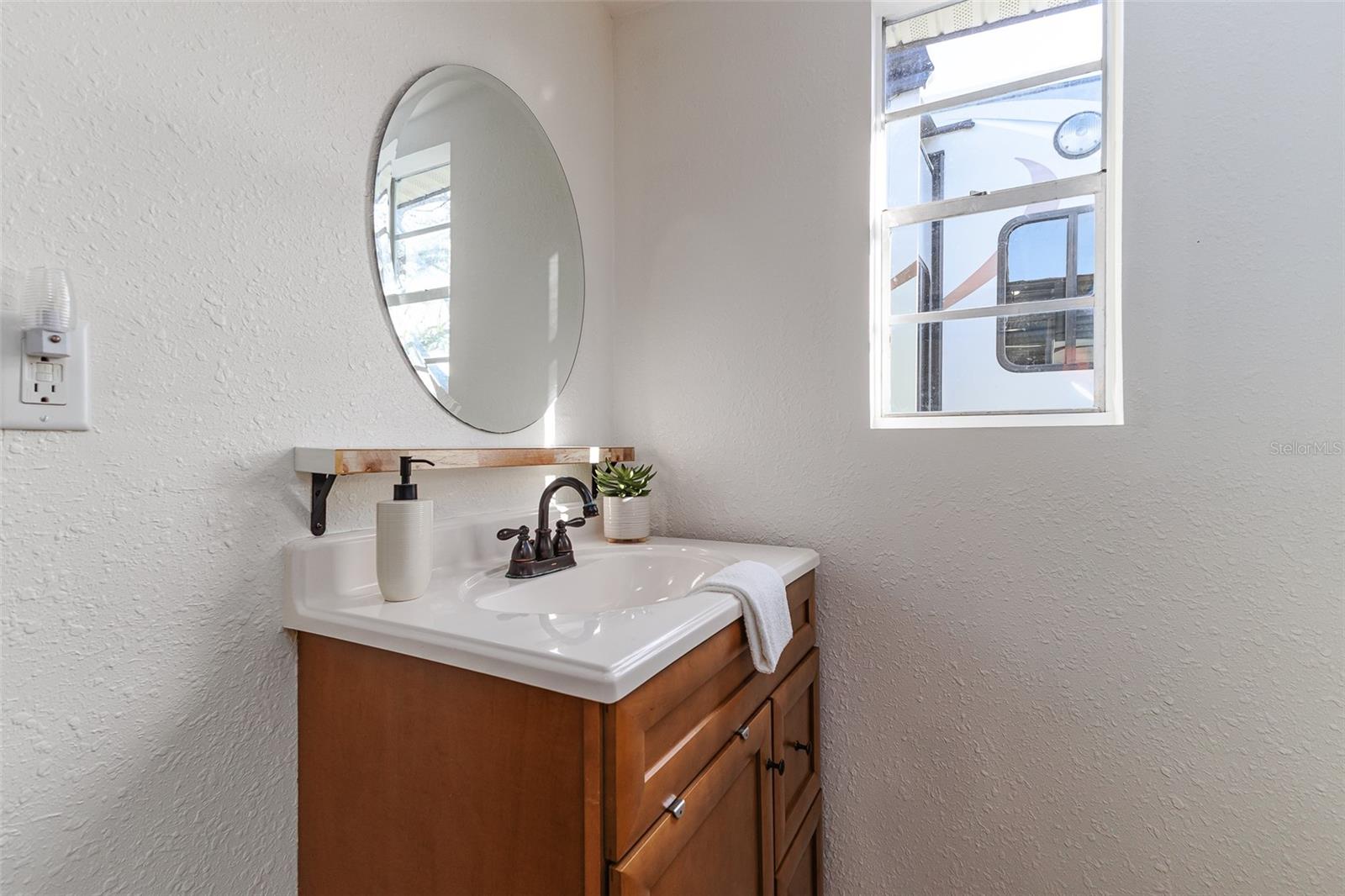 Image 31 of 46 For 516 Walnut Street