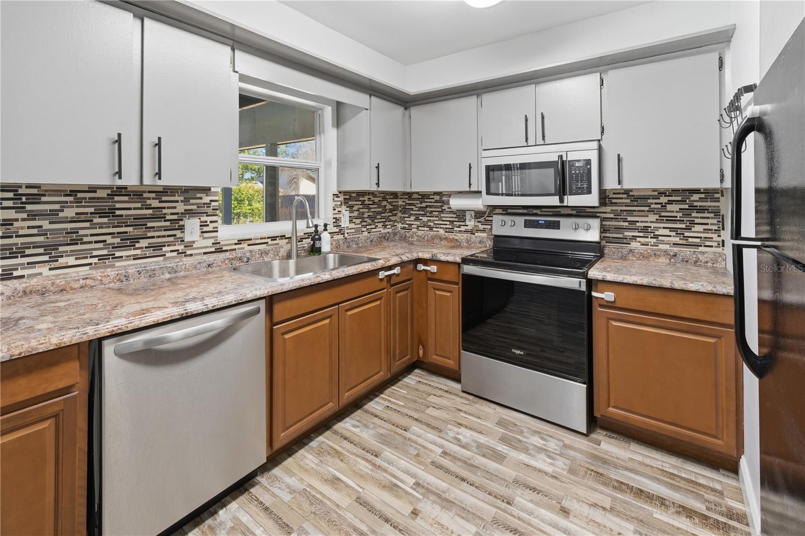 Image 10 of 35 For 223 Shore Drive