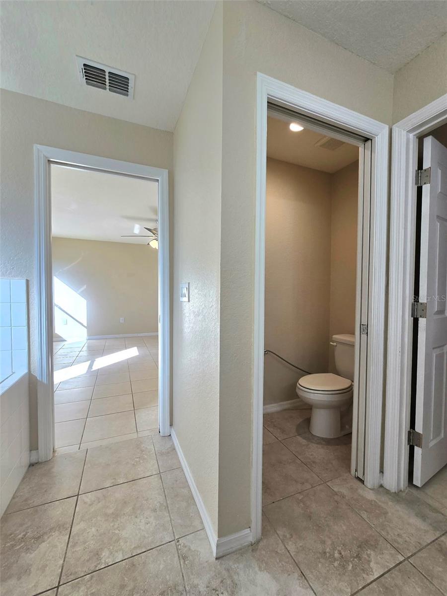 Image 13 of 23 For 1022 Rivershore Avenue